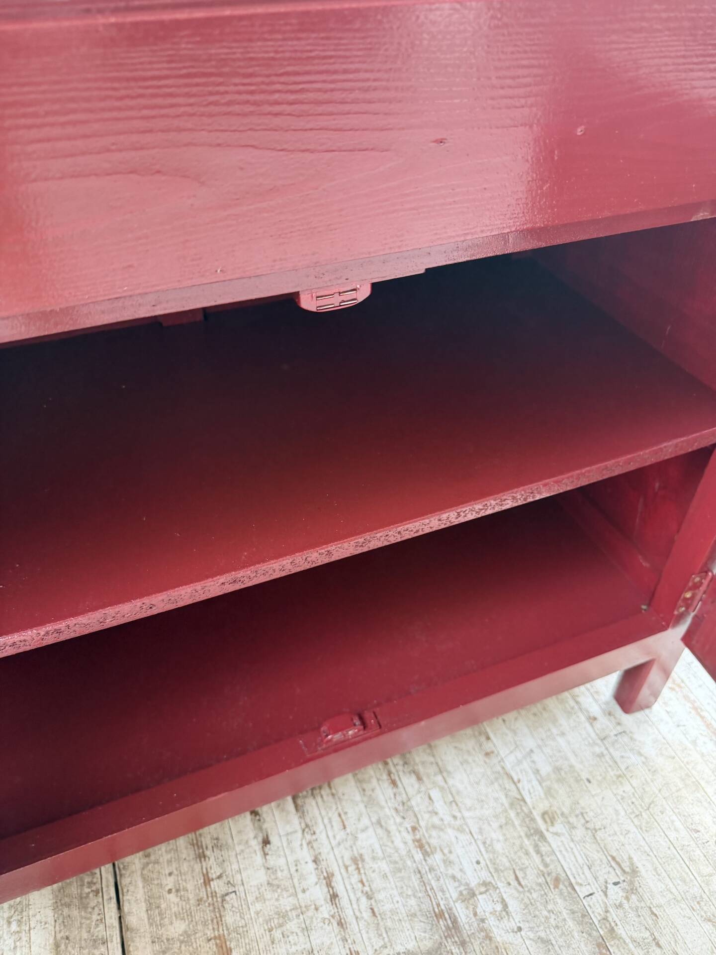 Red lacquered enfilade 1970 160cm
