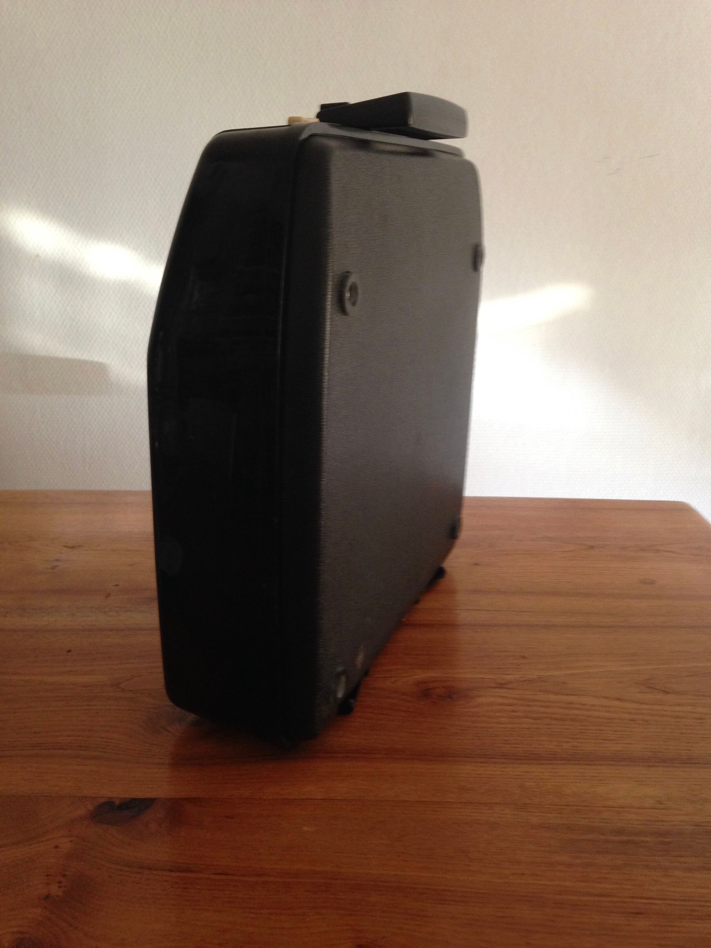 Typewriter brother 800 deluxe yellow