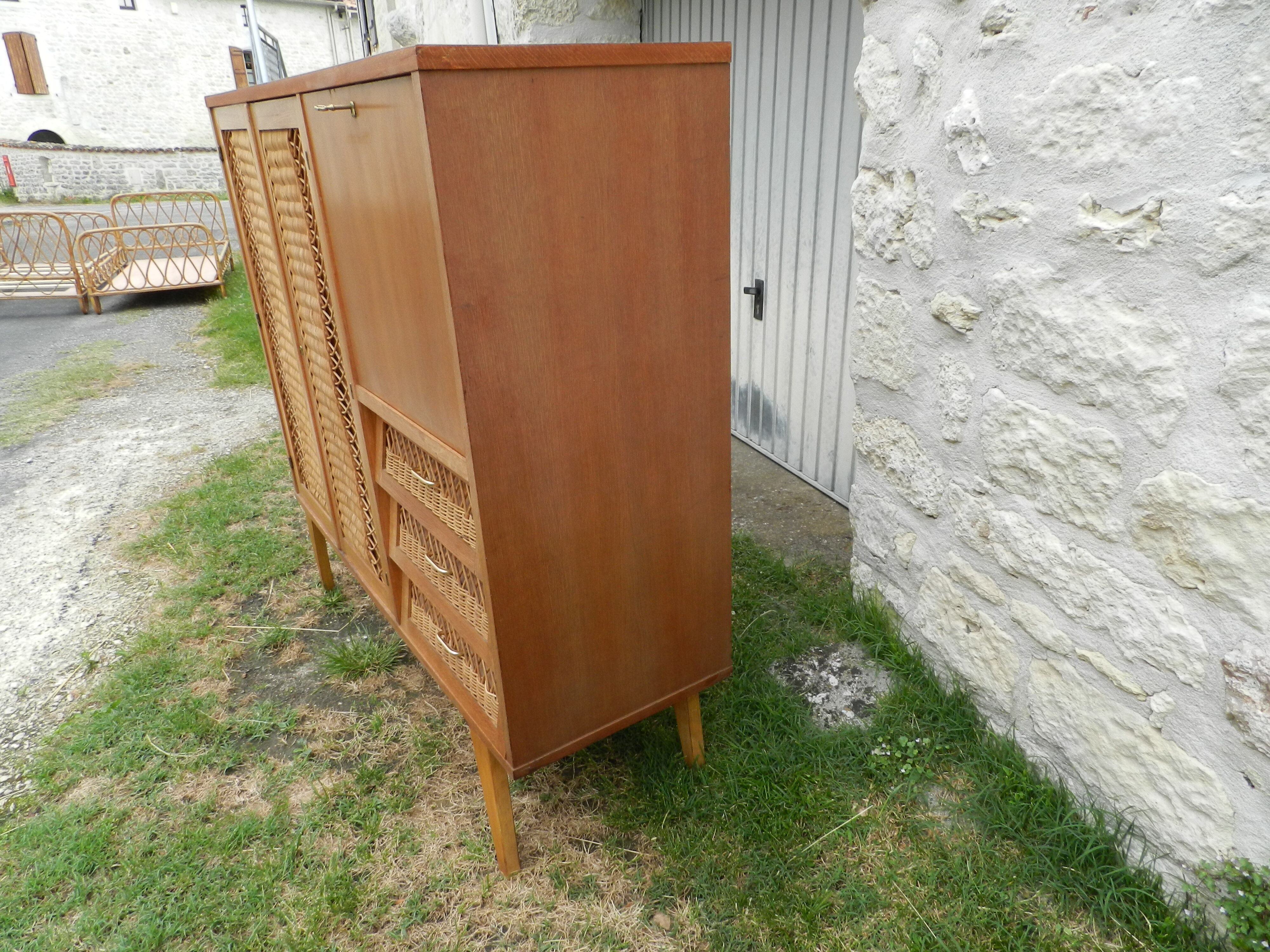 Armoire