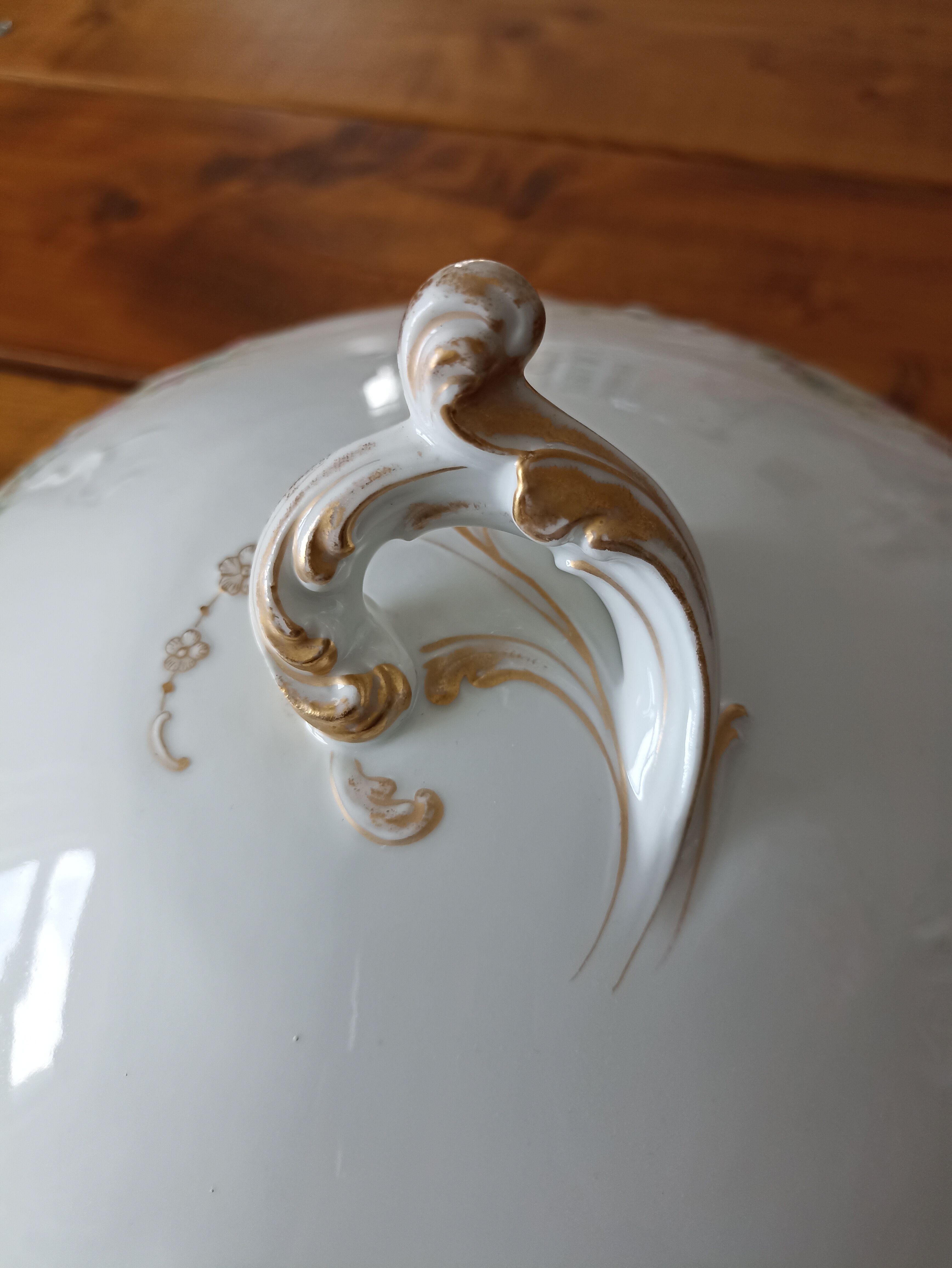Romantic tureen, D&C Limoges France,