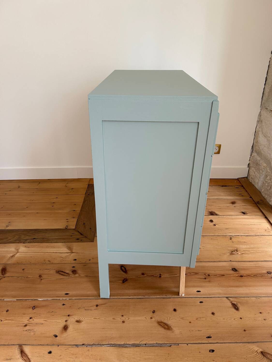 Vintage chest of drawers revisited in Almond (Resource)