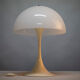 Lampe à poser Panthella de Verner Panton pour Louis poulsen