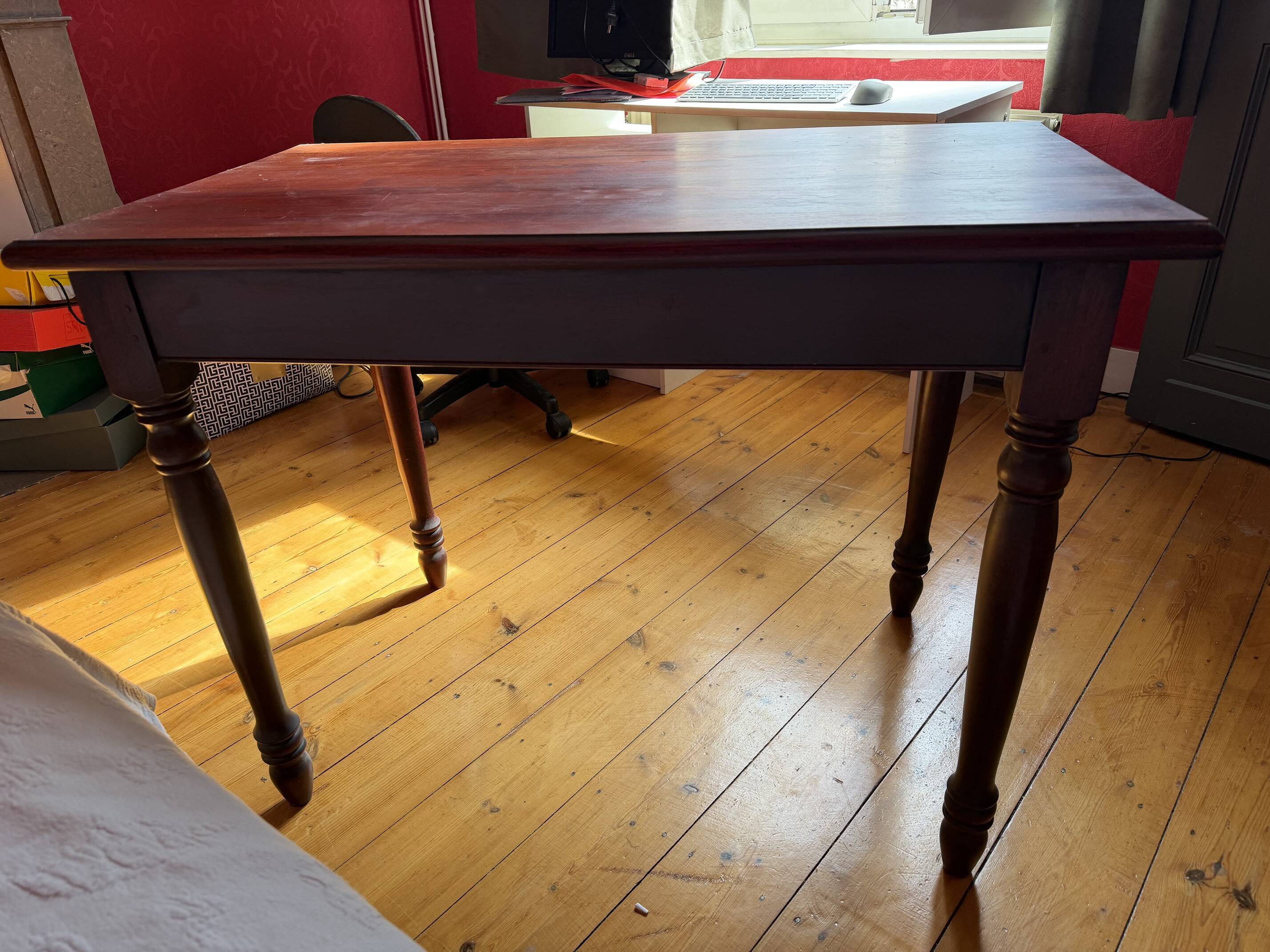 Belle Époque Desk — Carved openwork mahogany, baluster legs