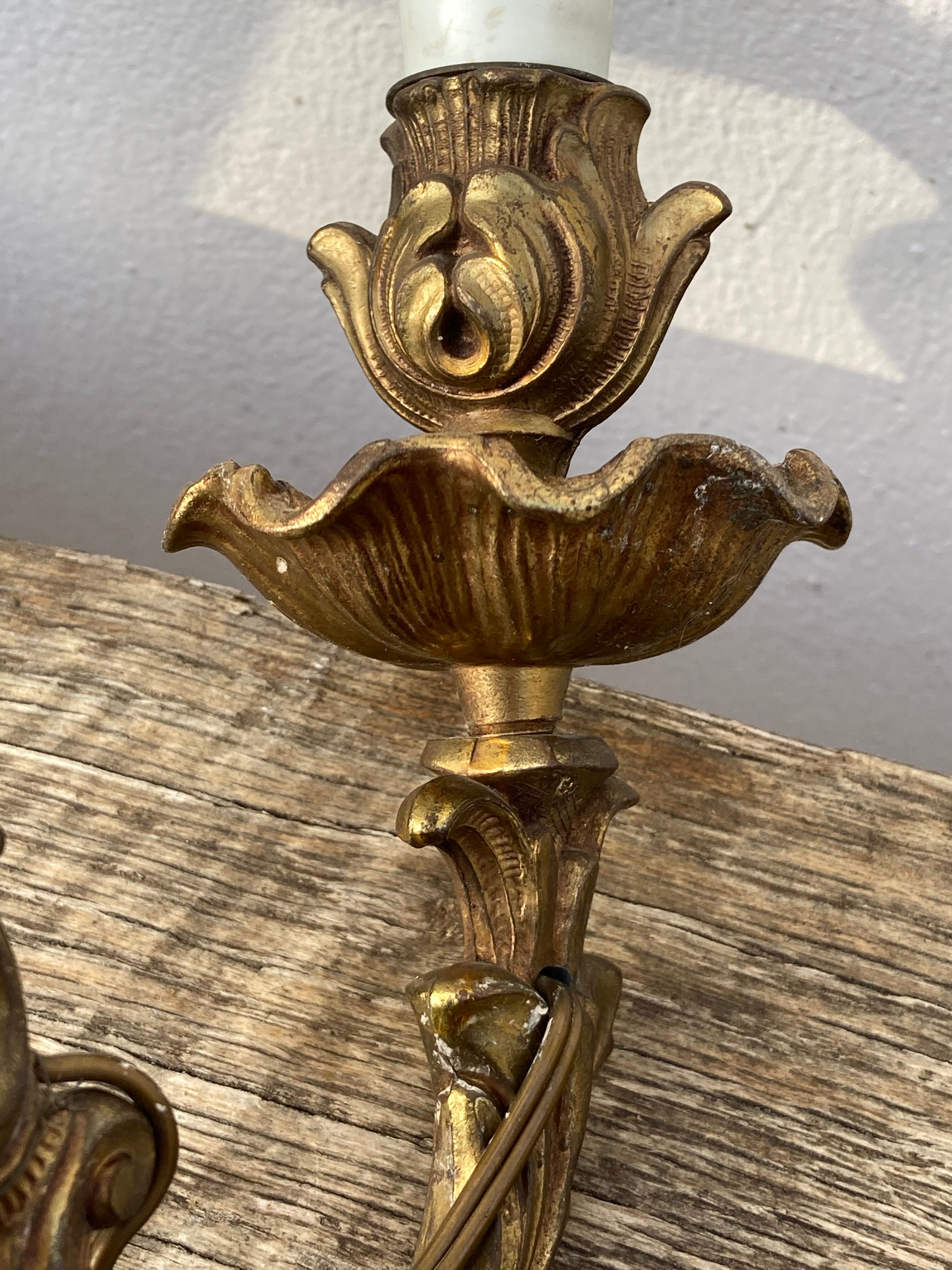 Wall lamp in gilded bronze style Louis XV rocaille with 2 branches