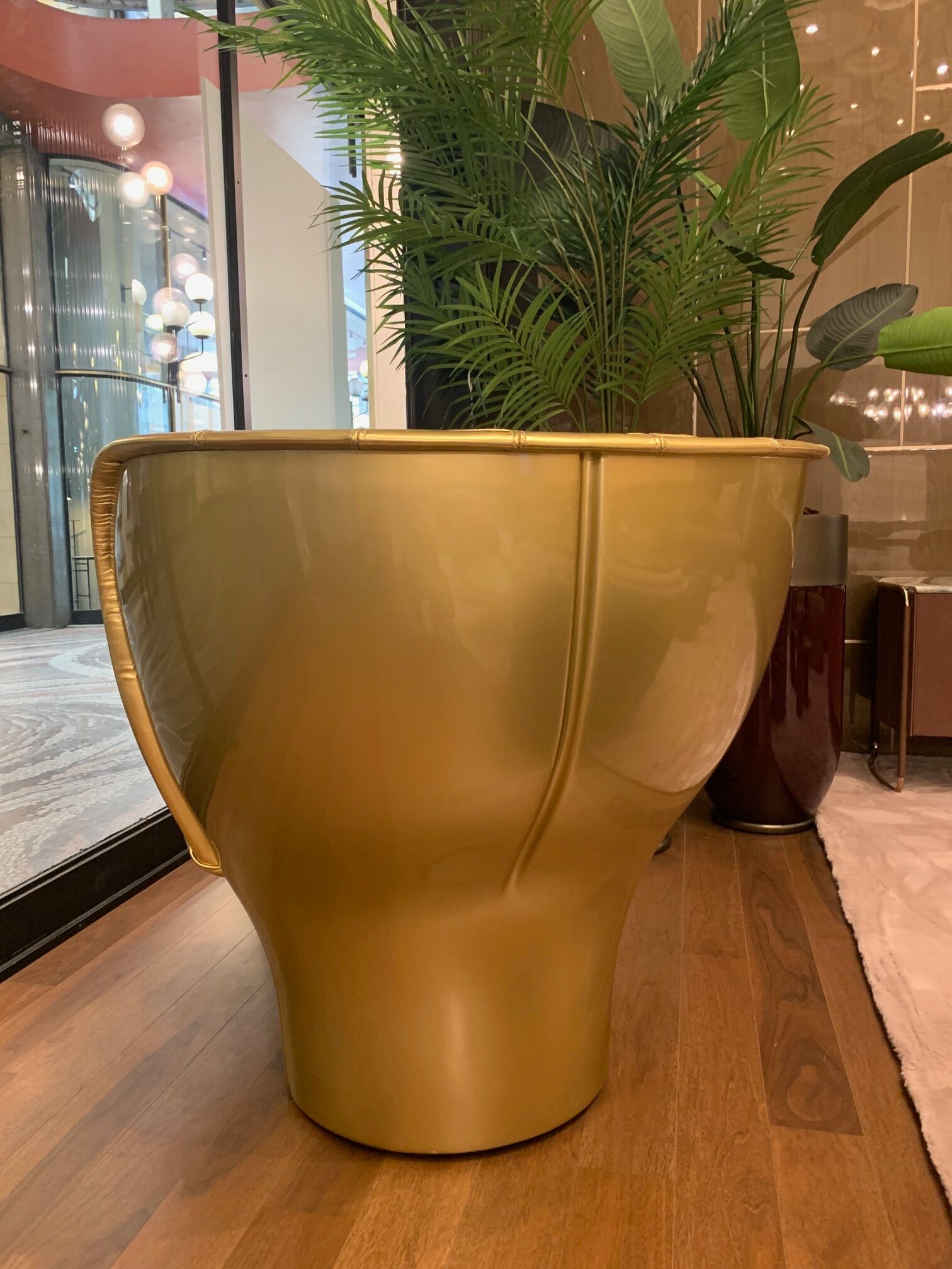 Fauteuil Elda 60th anniversary gold edition
