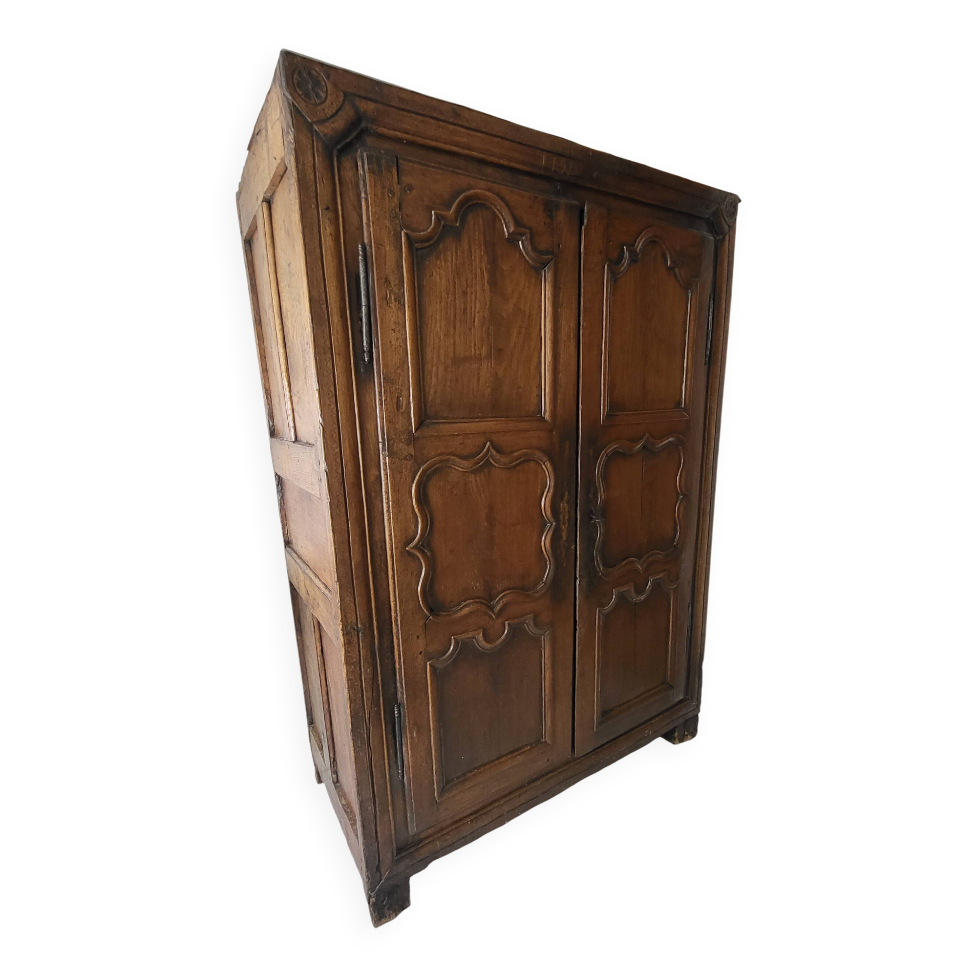 18th-century oak wardrobe