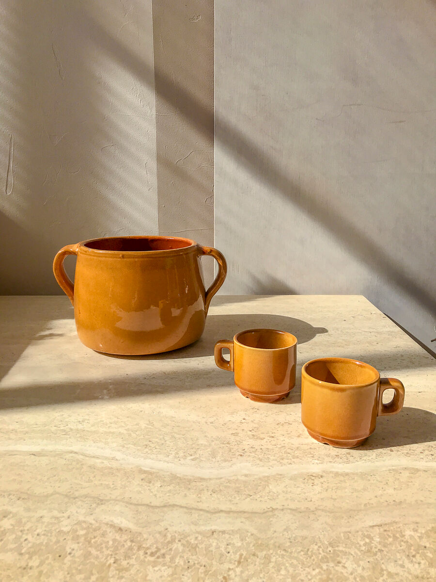 Yellow ochre pot with double handles