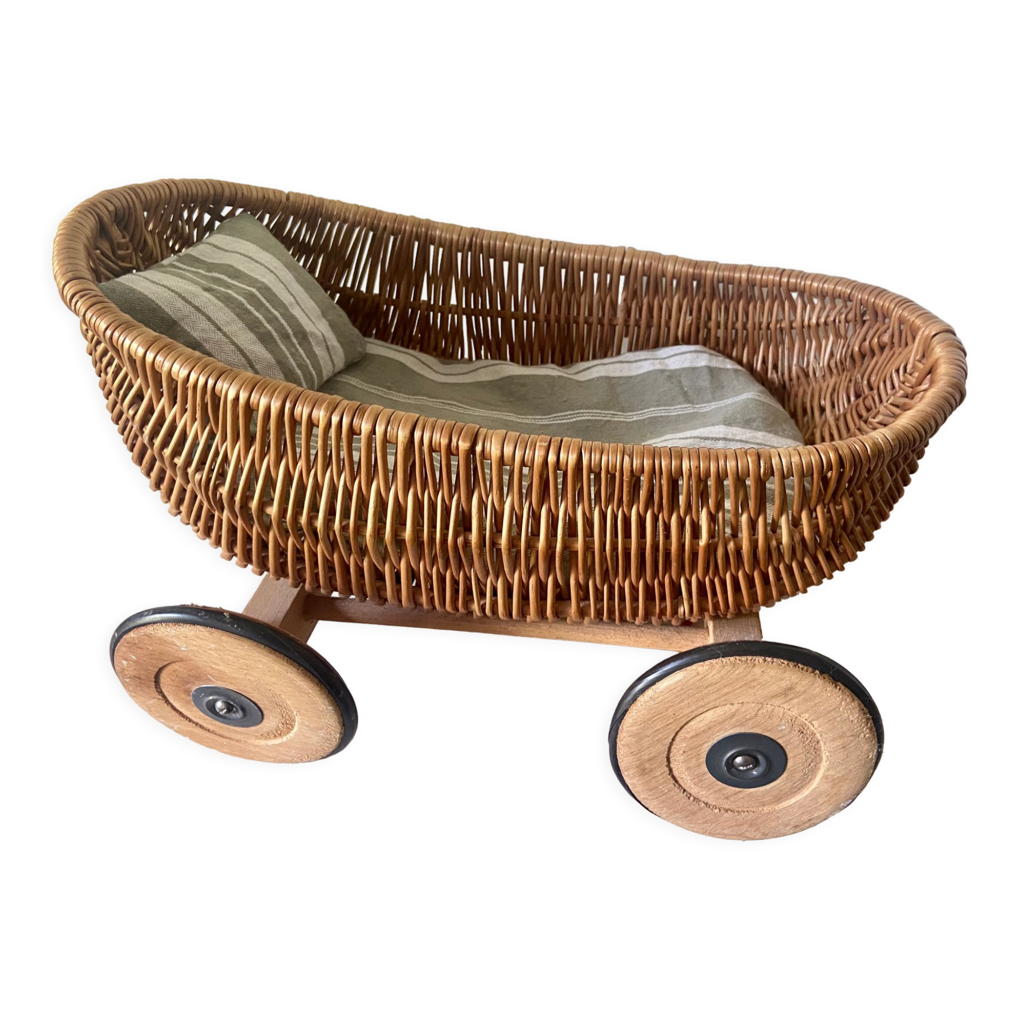 Braided wicker cradle, pulling toy