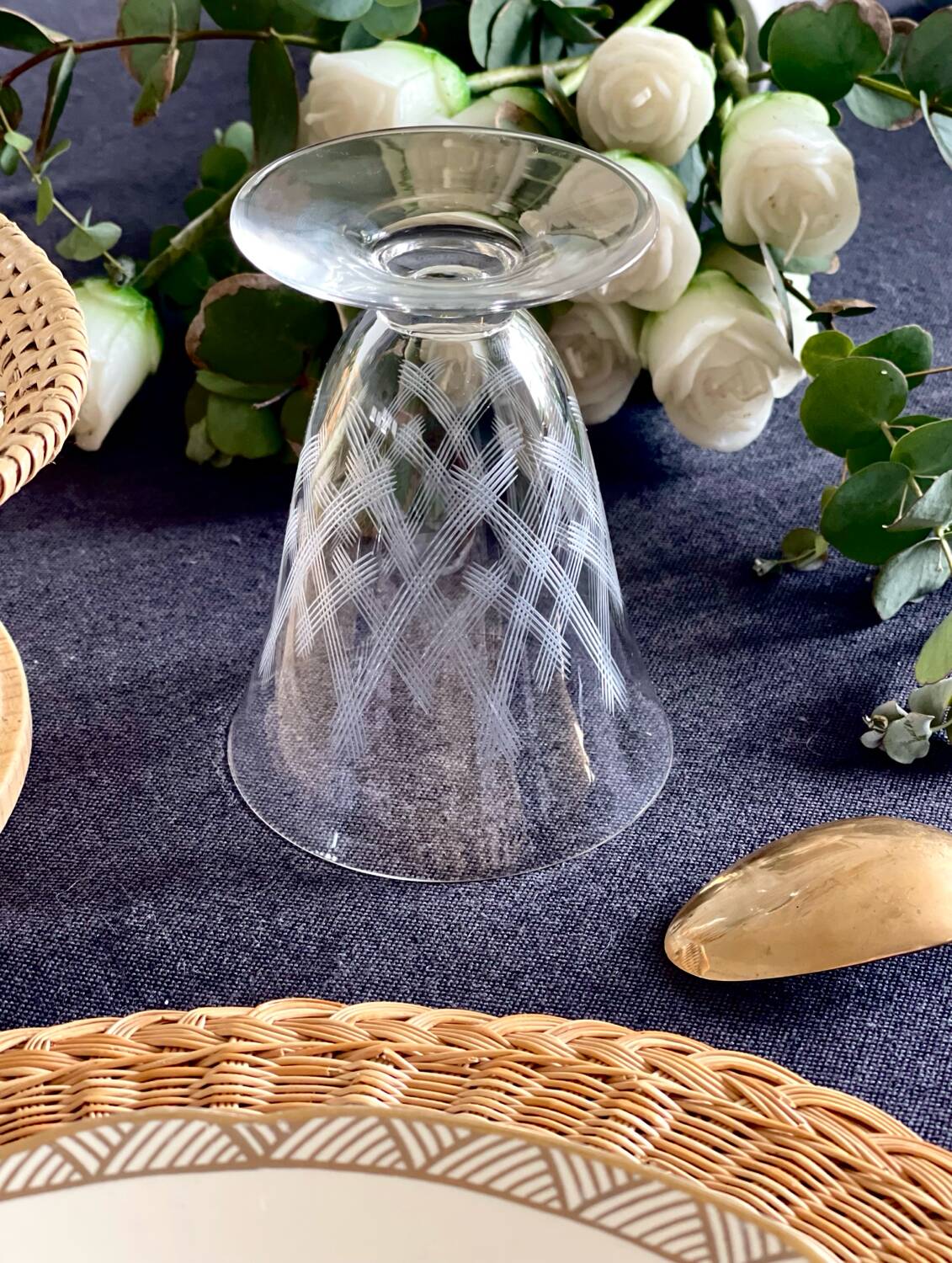 6 engraved wine glasses.