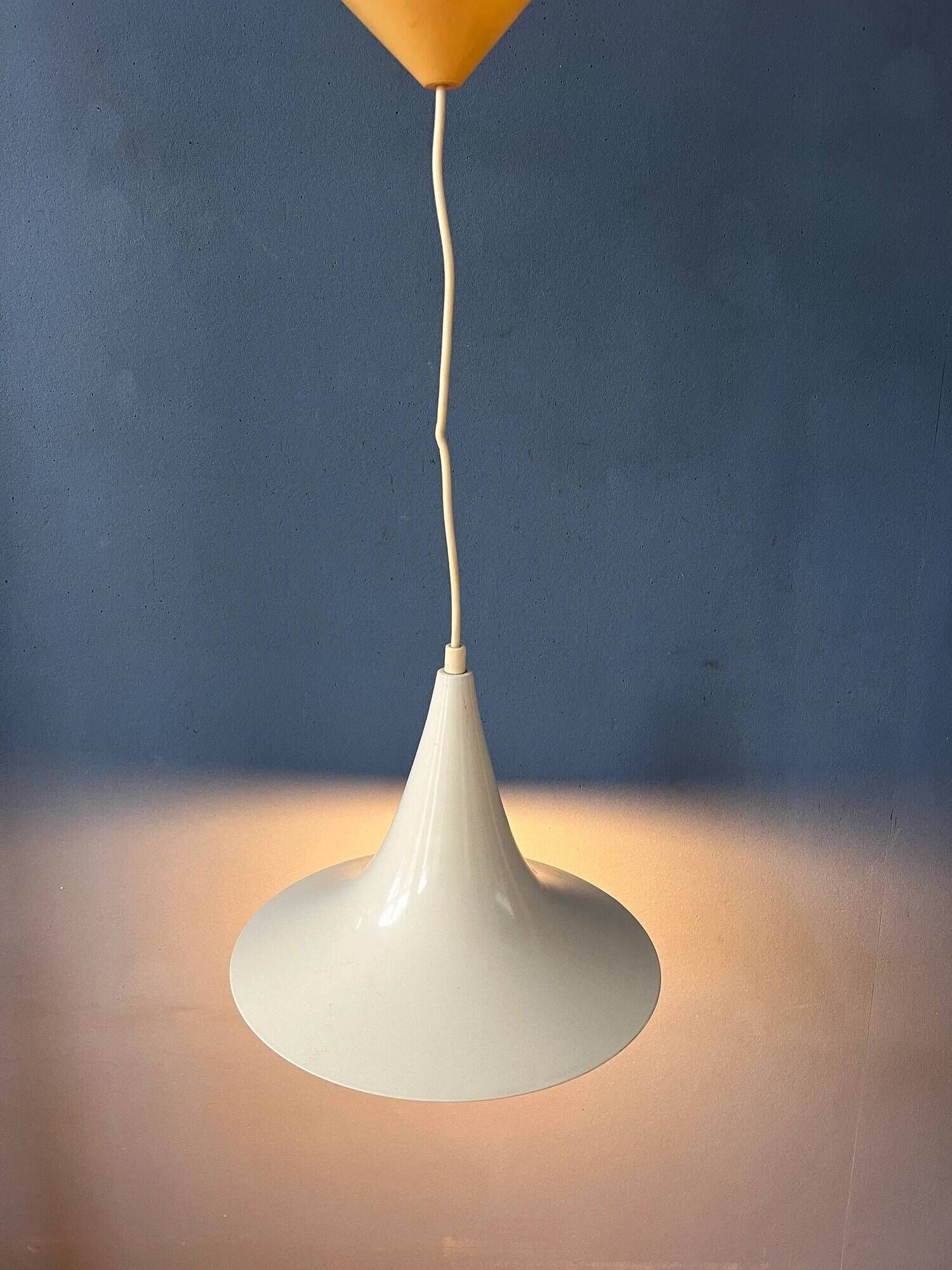 Suspension Space Age white Mid-Century witch hat shaped