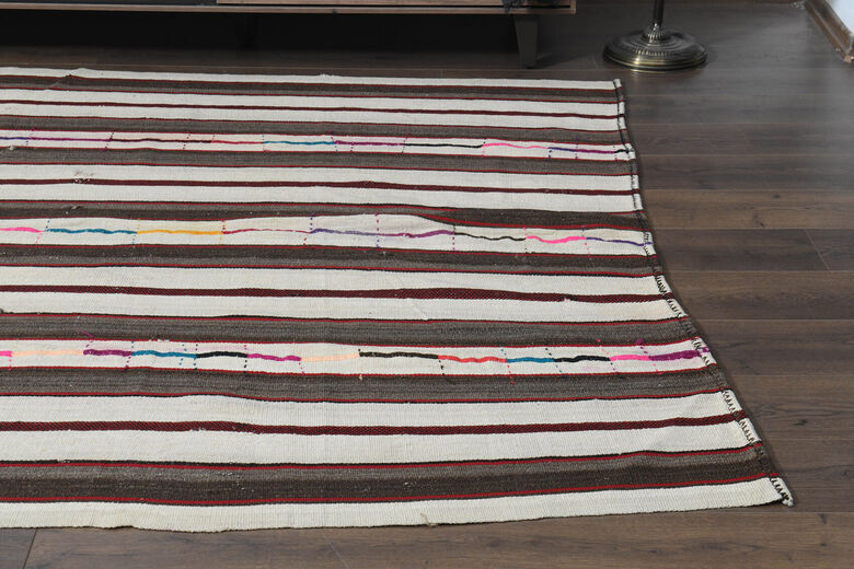 Vintage kilim rug for living room 189x259