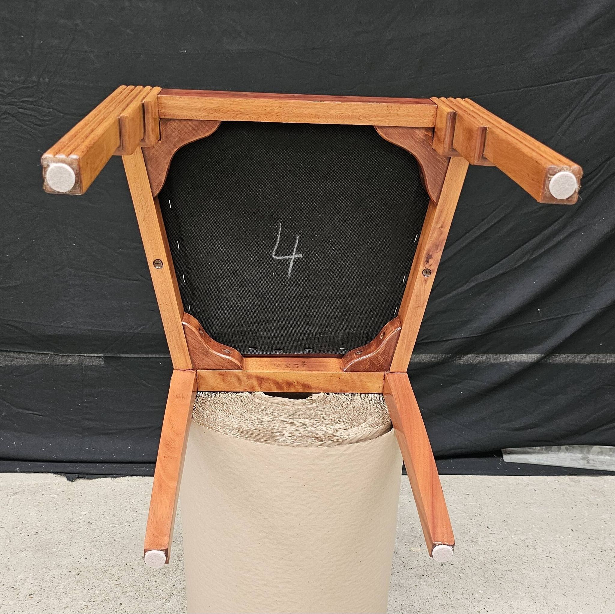Lot table et ses 6 chaises Art déco de Saddier & fils