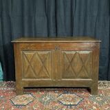 17th century louis XIII diamond-tipped chest