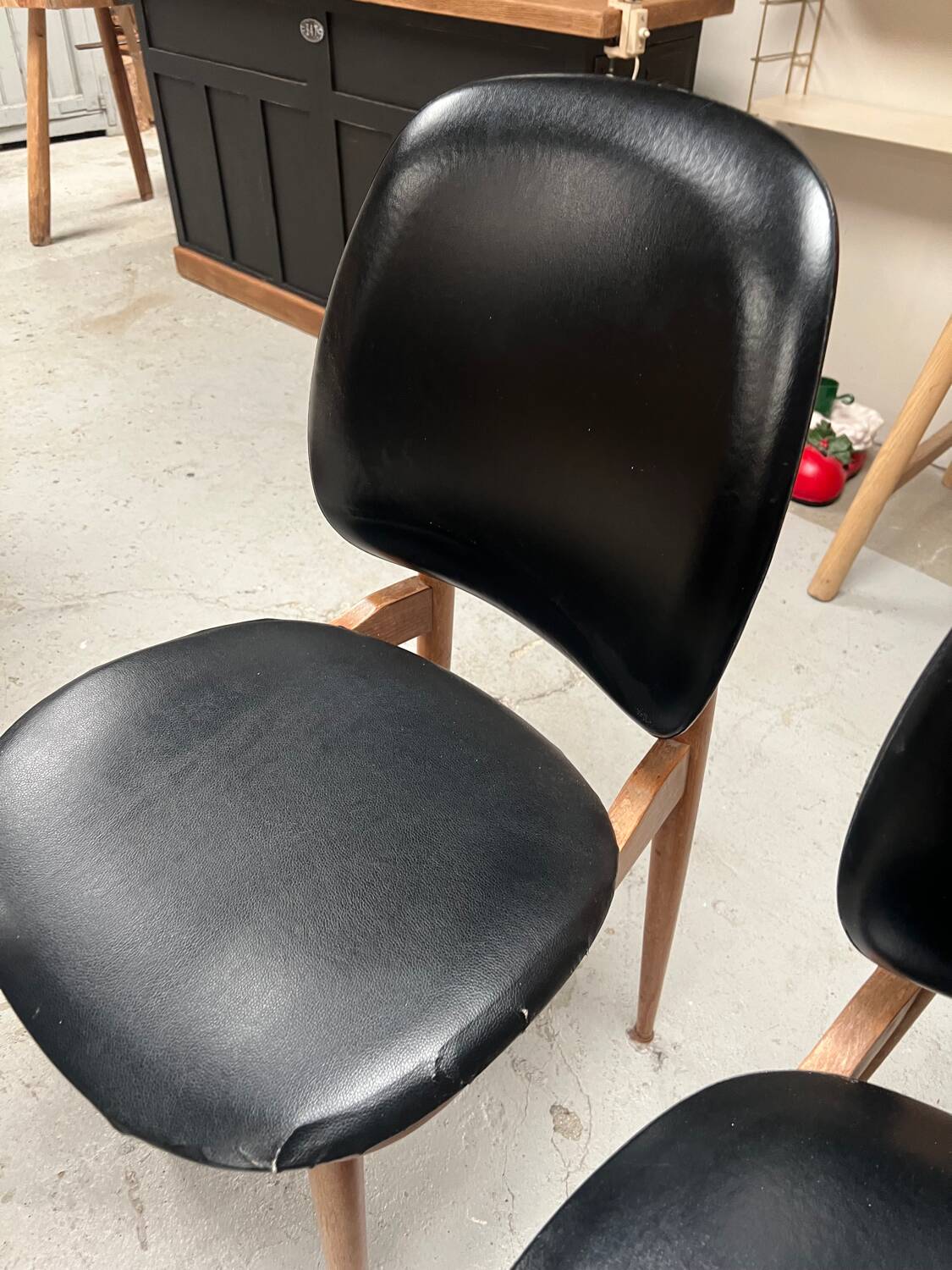 4 Baumann Pegasus model chairs