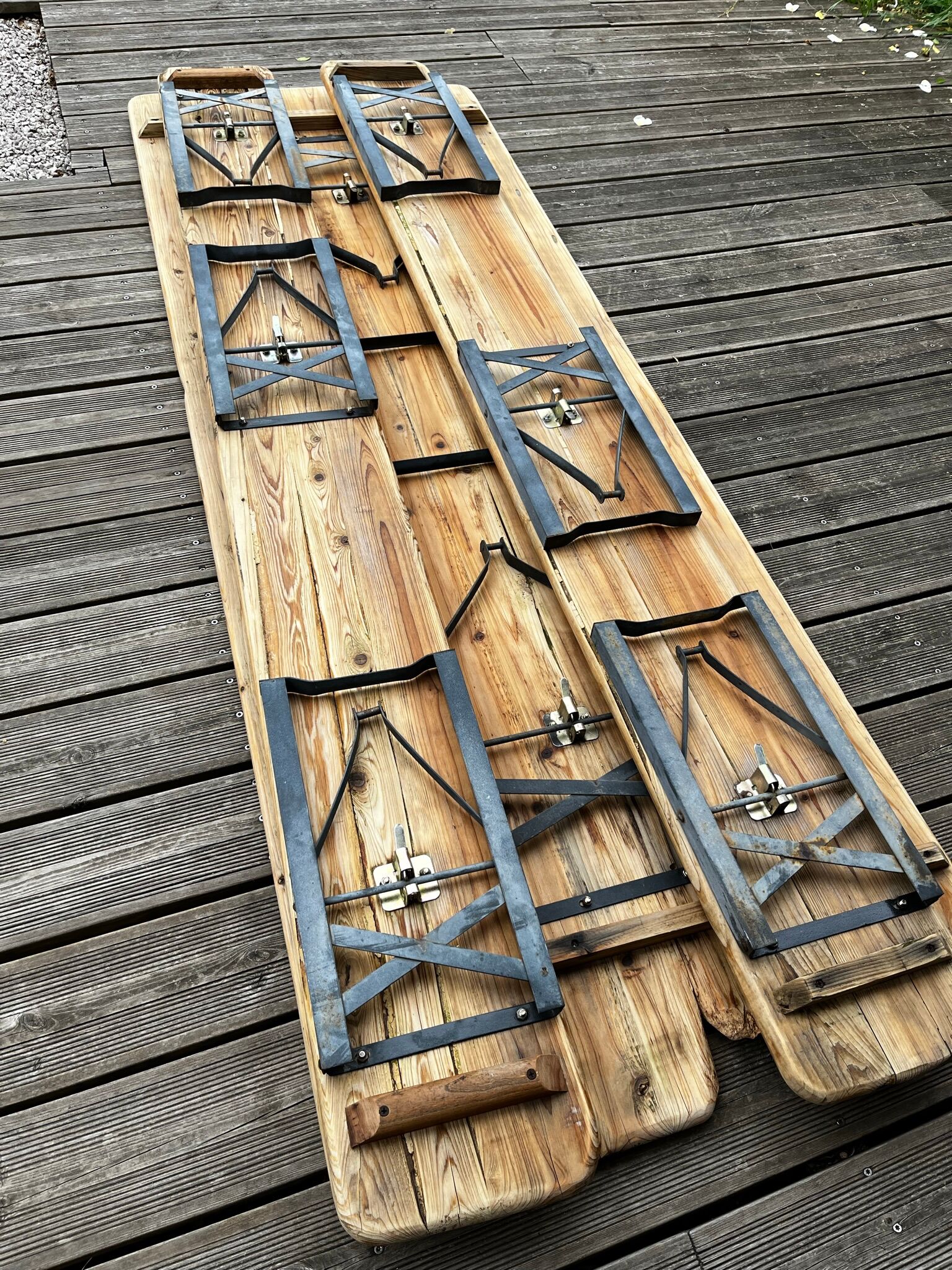 Guinguette table and benches