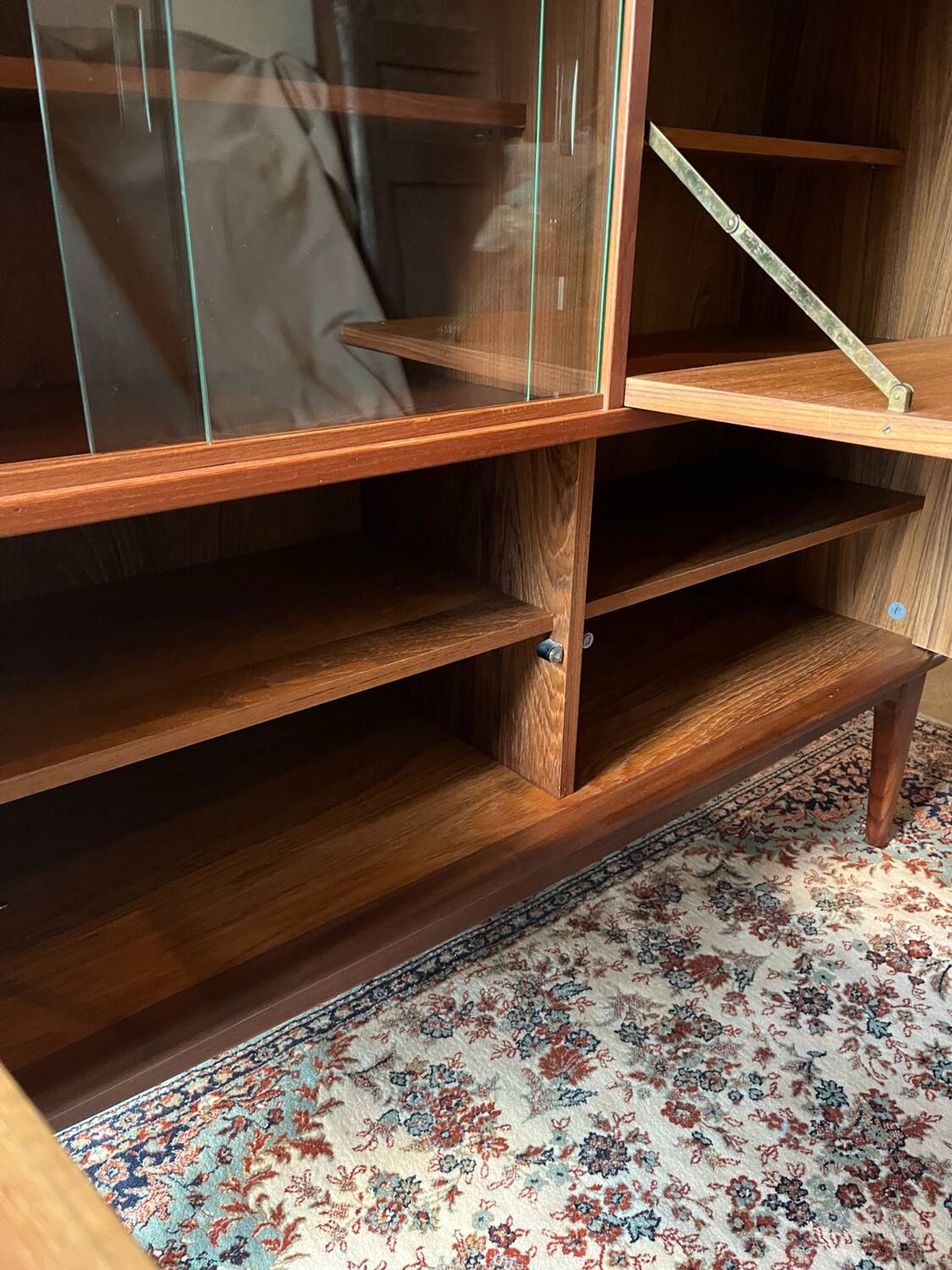 Meuble bar scandinave en teck année 60
