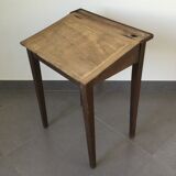 Small children's desk