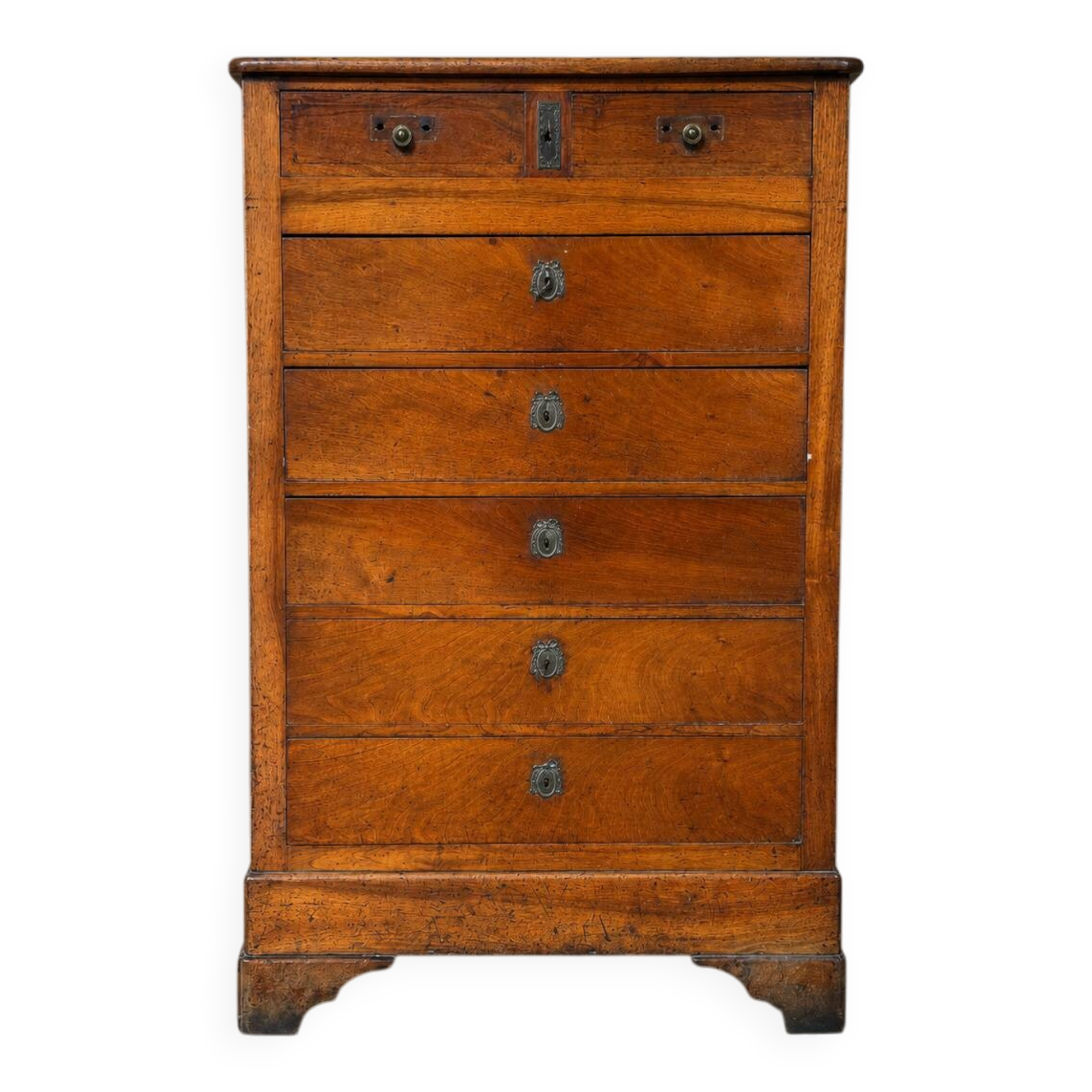Walnut chest of drawers