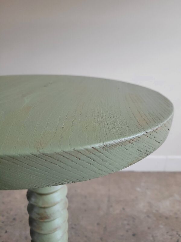Guéridon vintage en bois patiné vert