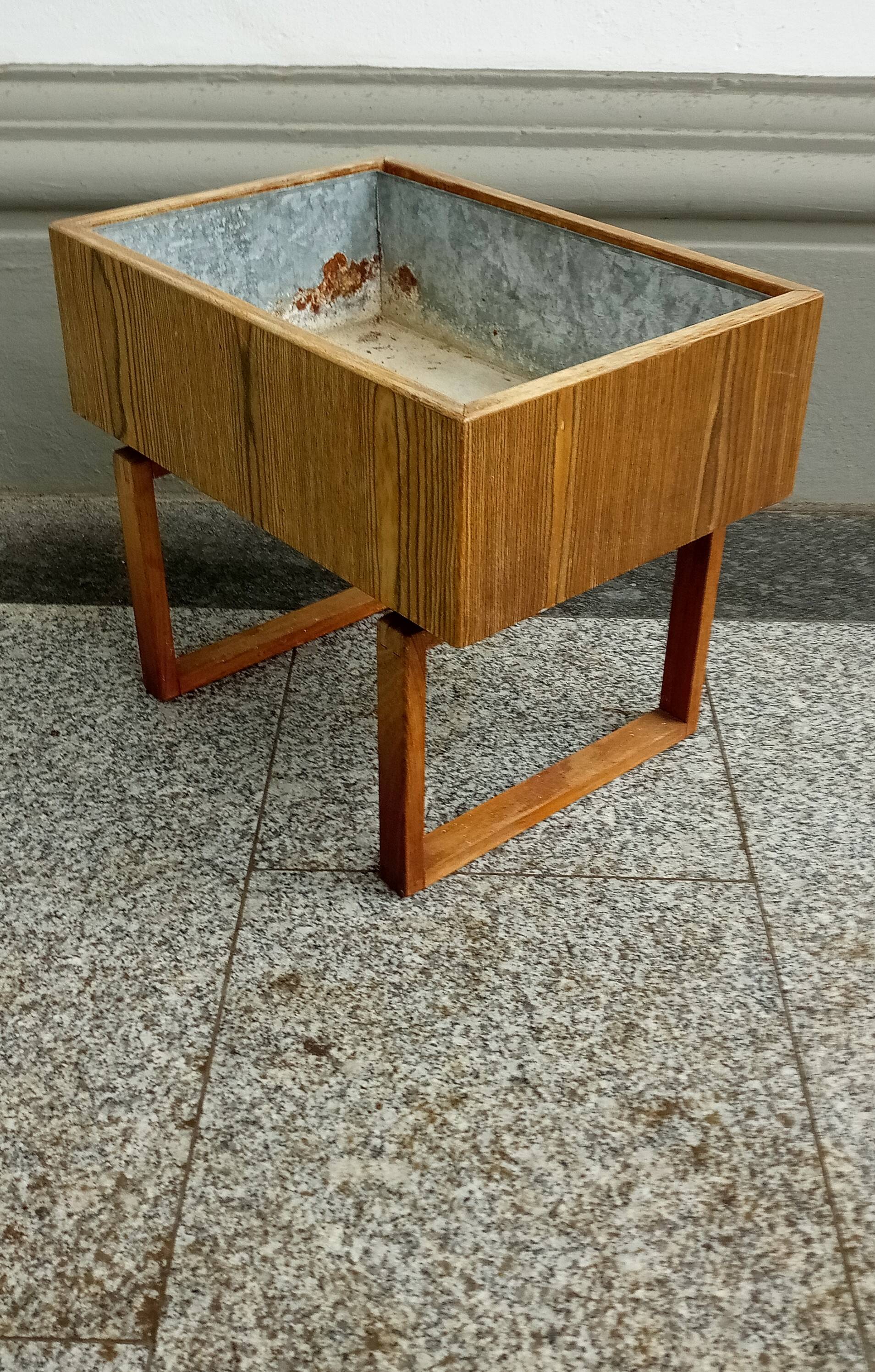 danish planter in rosewood by Kai Kristiansen