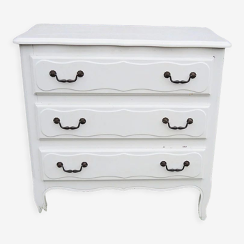 Old chest of drawers in white wood