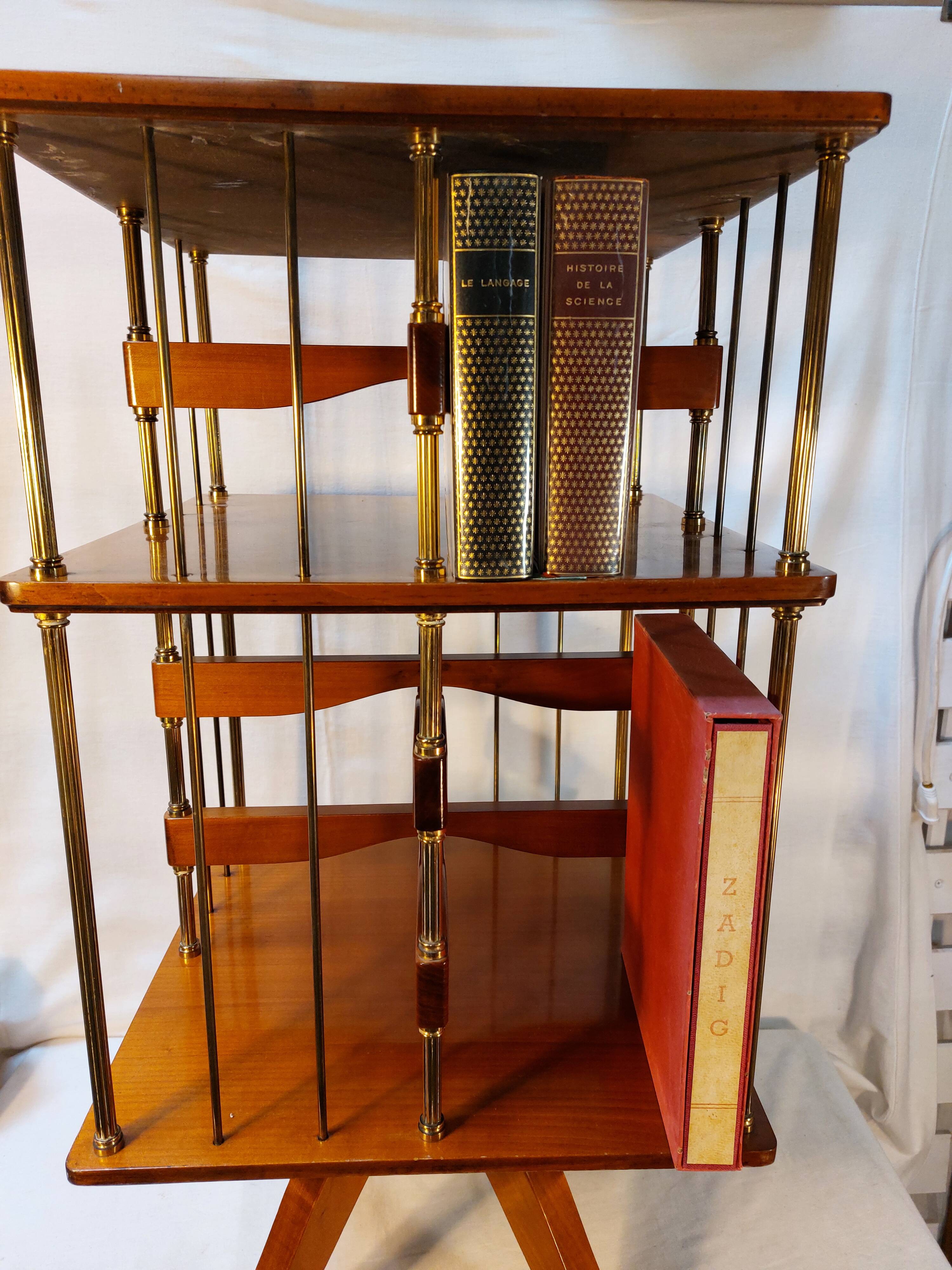 Rotating library on a four-legged stand - Vintage 56/60