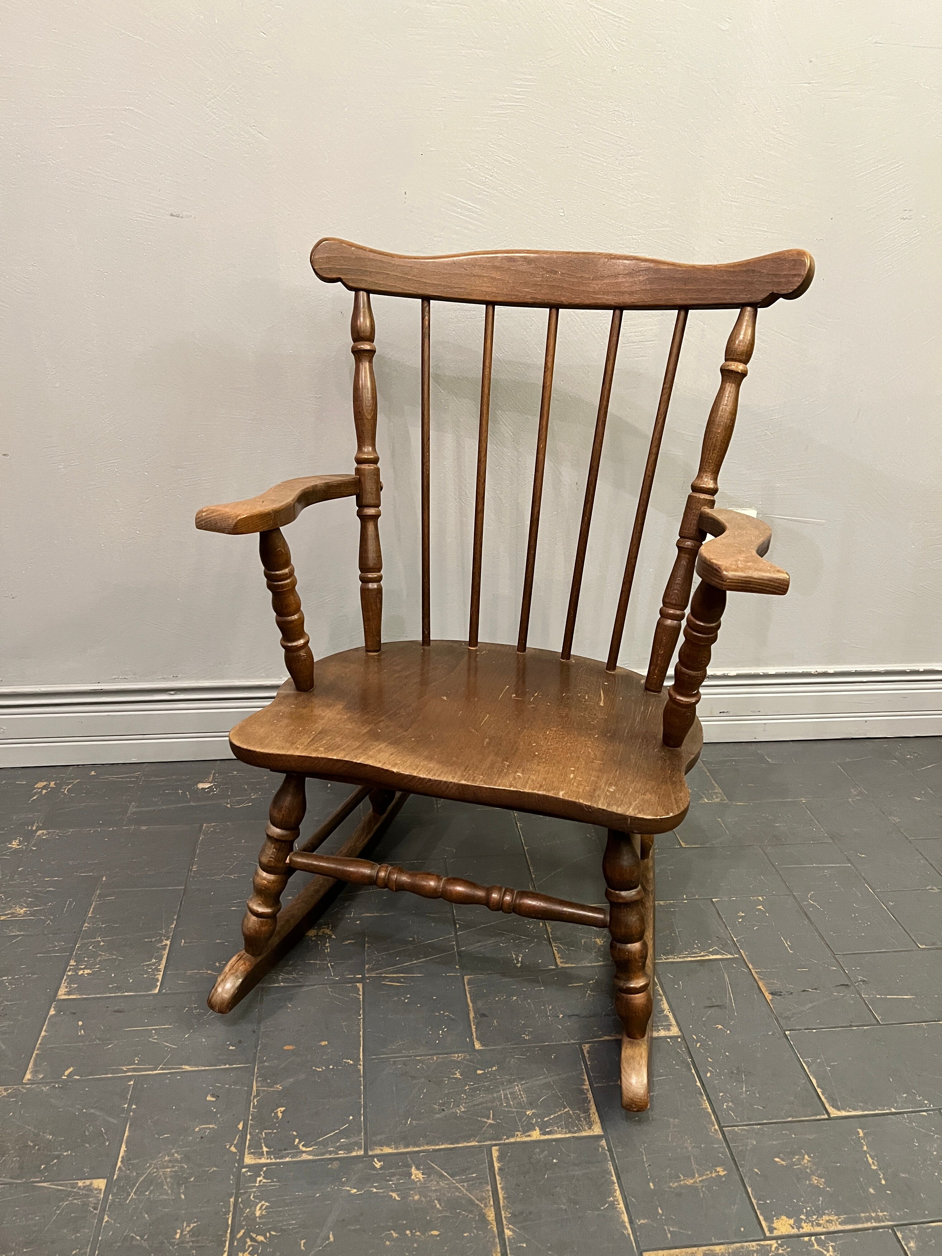 Vintage rocking-chair