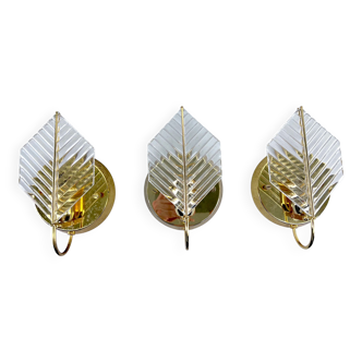 Vintage set of three sconces in brass and glass by Zero Quattro. Italy 1970s