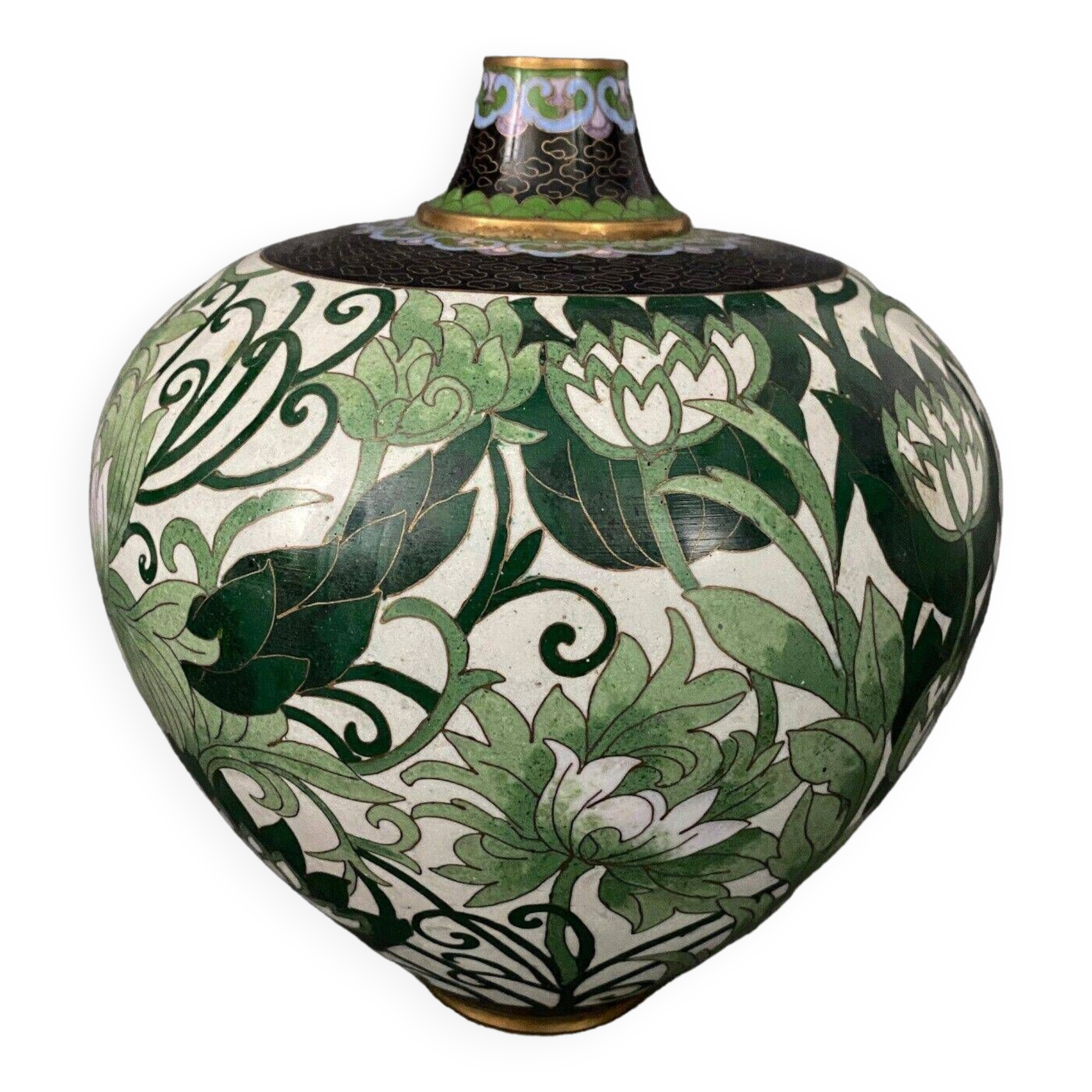 Ball-shaped cloisonné vase by Jingfa China 20th floral decor