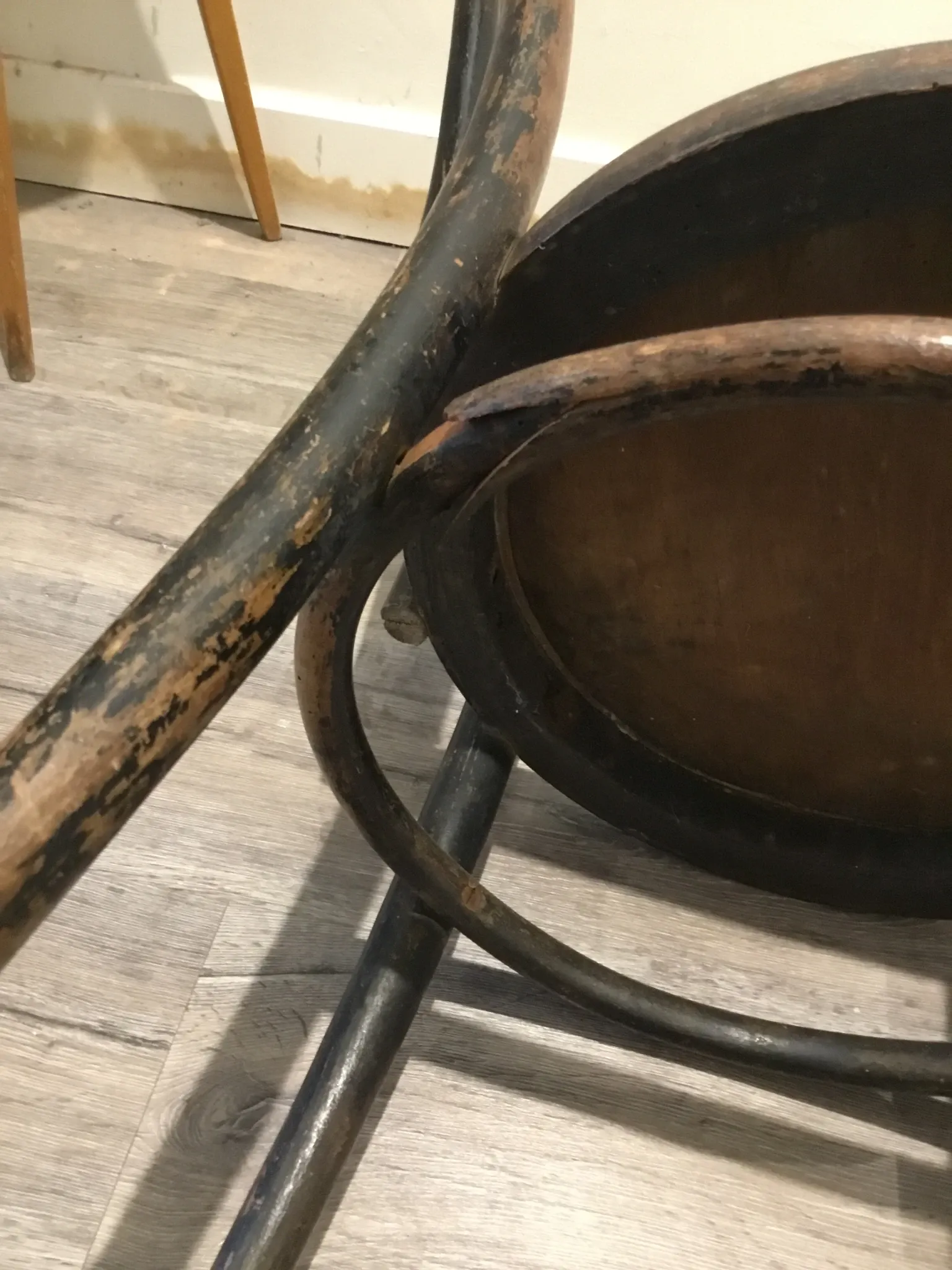 Bentwood bistro chair in Thonet style