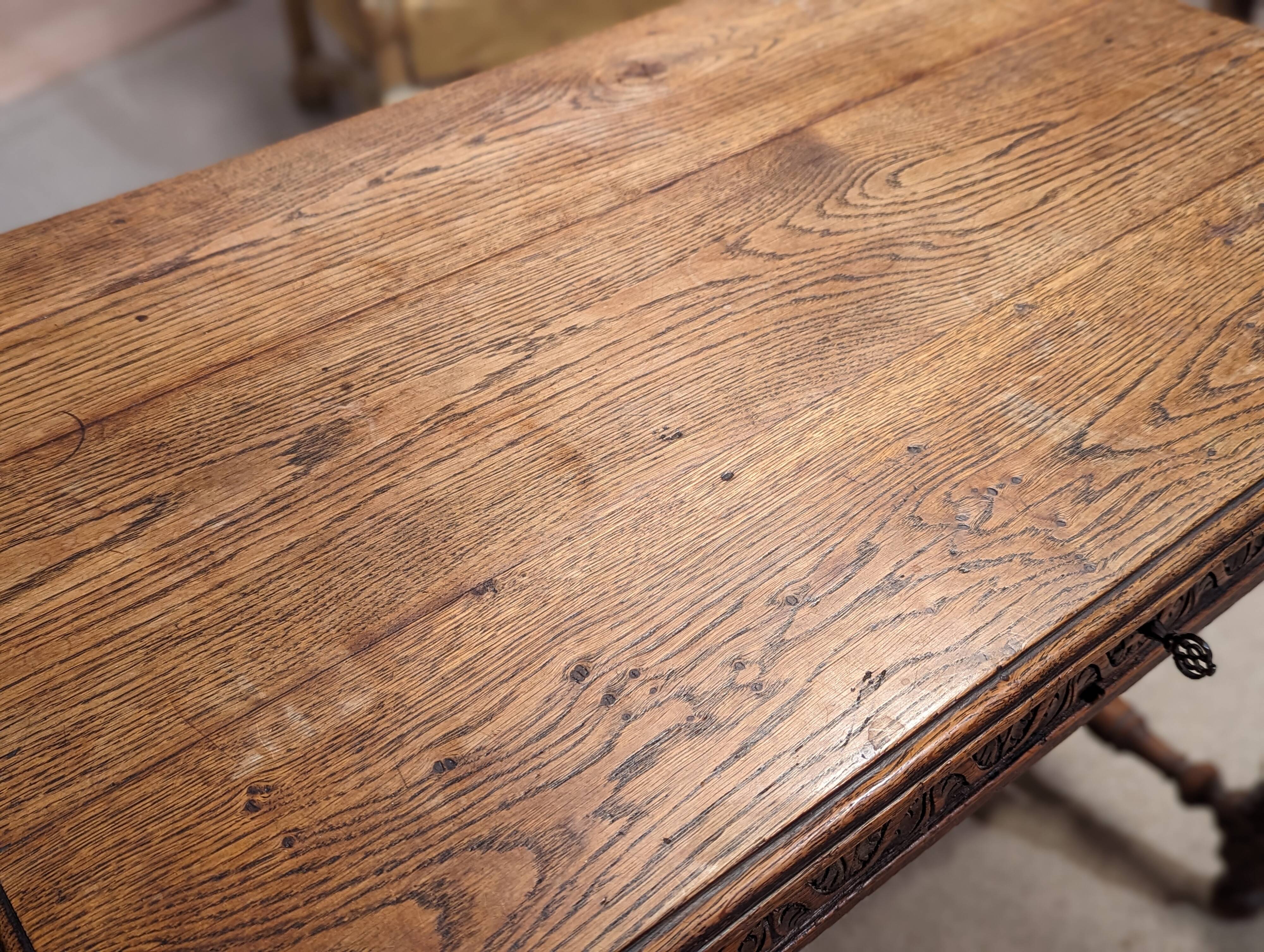 Oak desk table