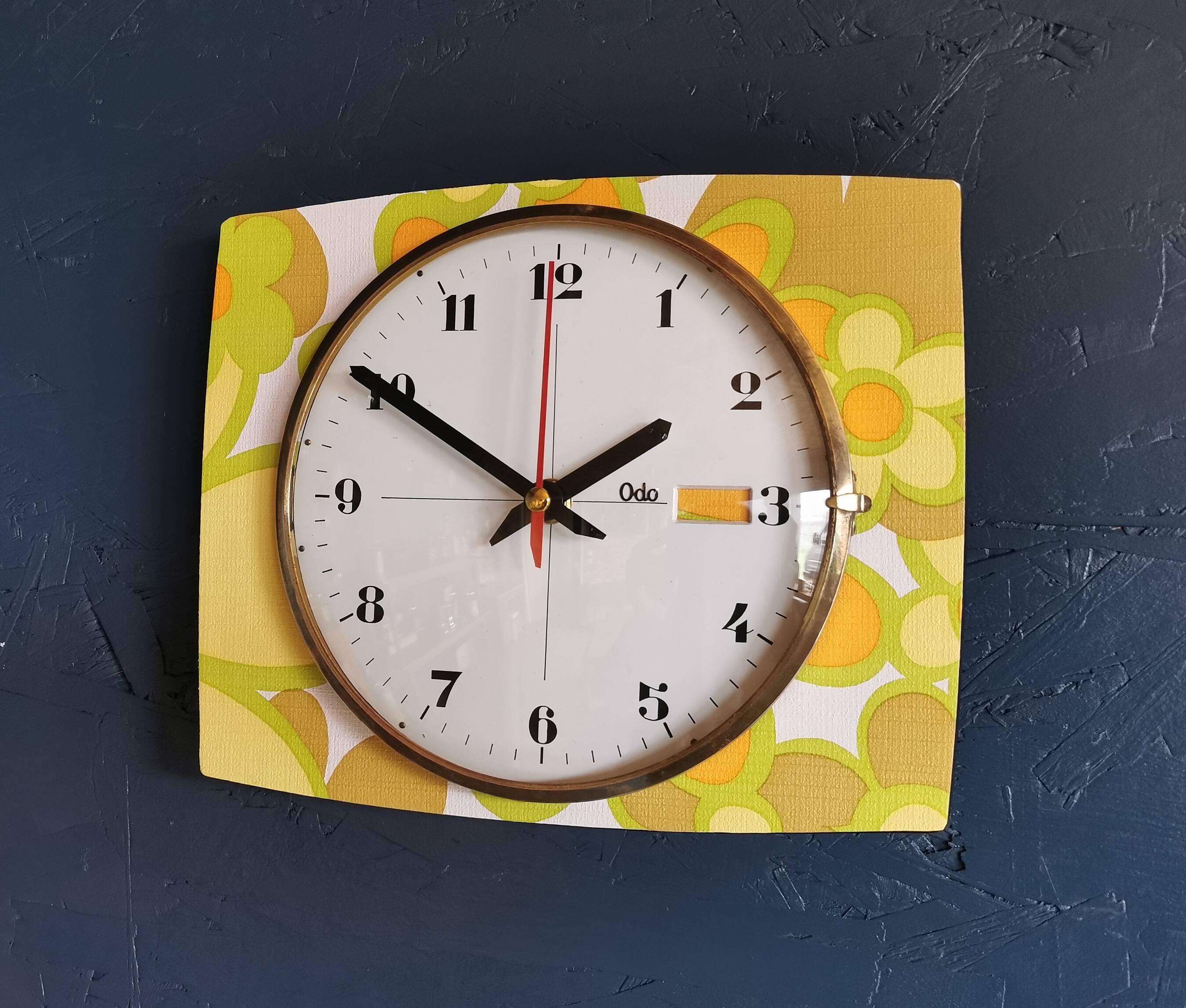 Vintage formica clock rectangular silent wall pendulum "Odo flowers"