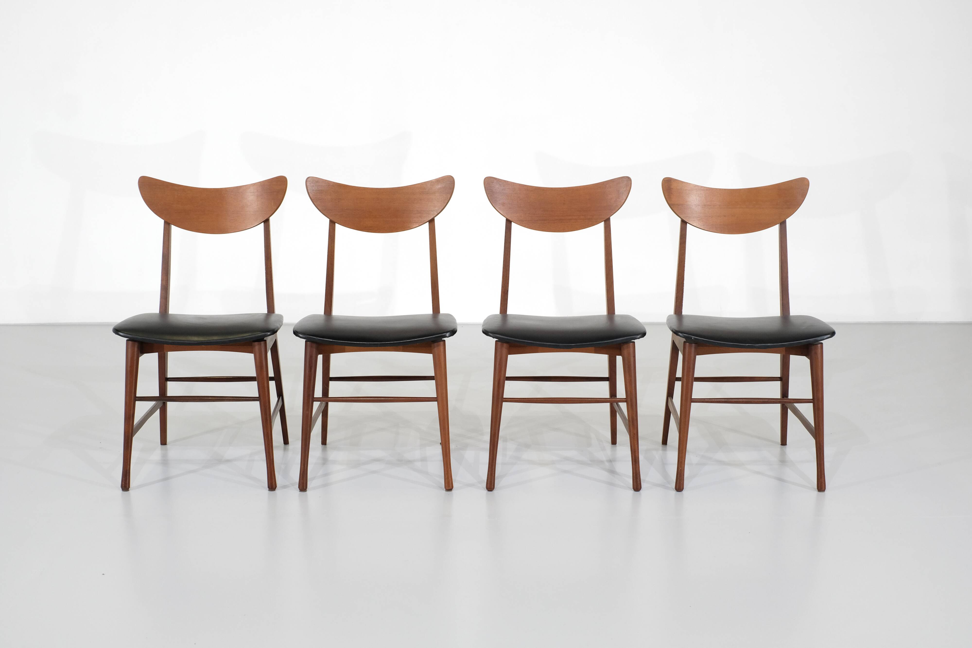 4 chaises en teck, Danemark, 1960