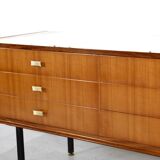 Enfilade italienne en teck, marbre de Carrare, laiton et acier, années 50