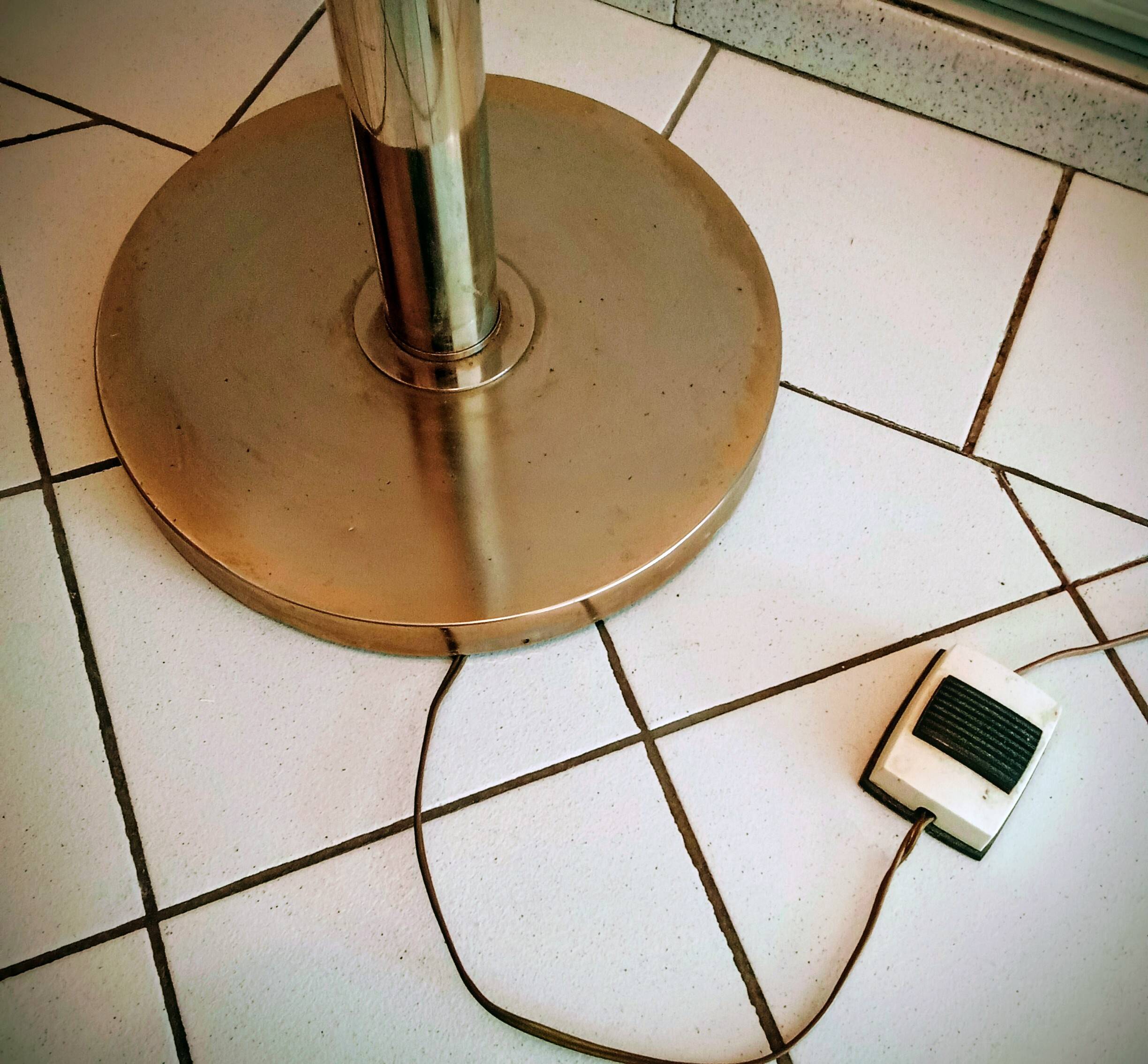 Space age floor lamp Goffredo Reggiani