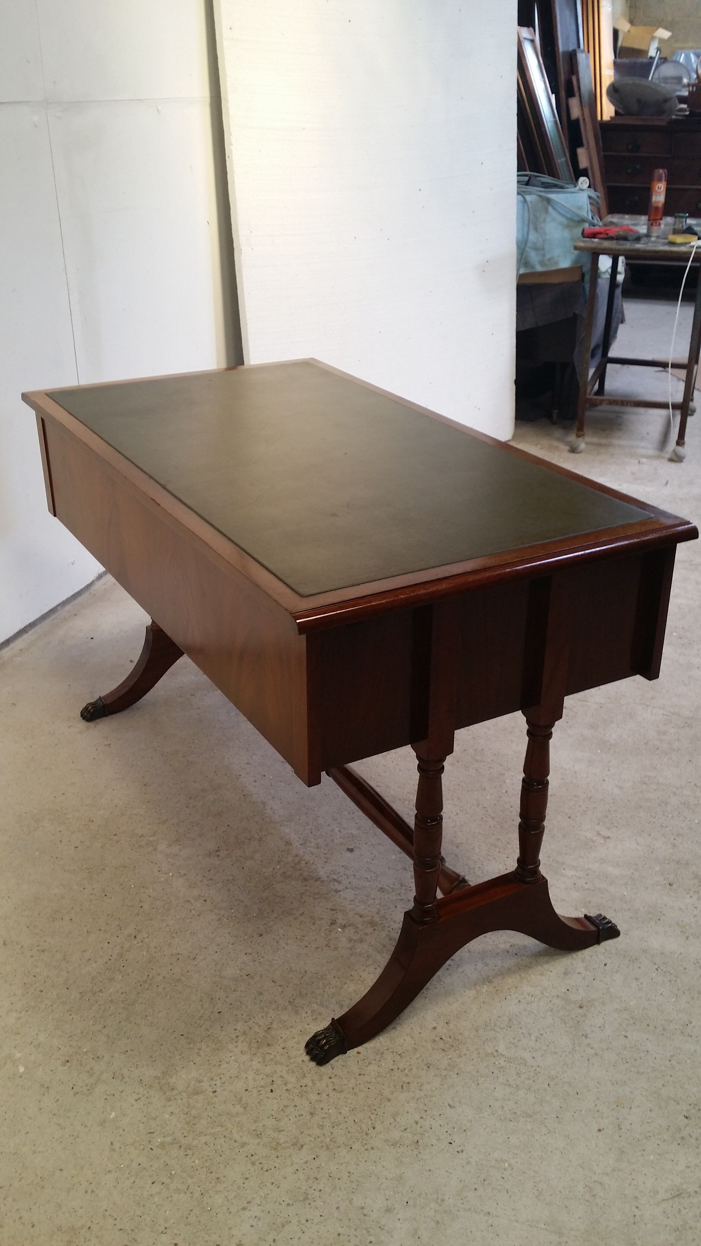 Bureau cuir anglais acajou