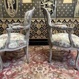 Paire de fauteuils cabriolets de style Louis XV