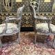 Paire de fauteuils cabriolets de style Louis XV