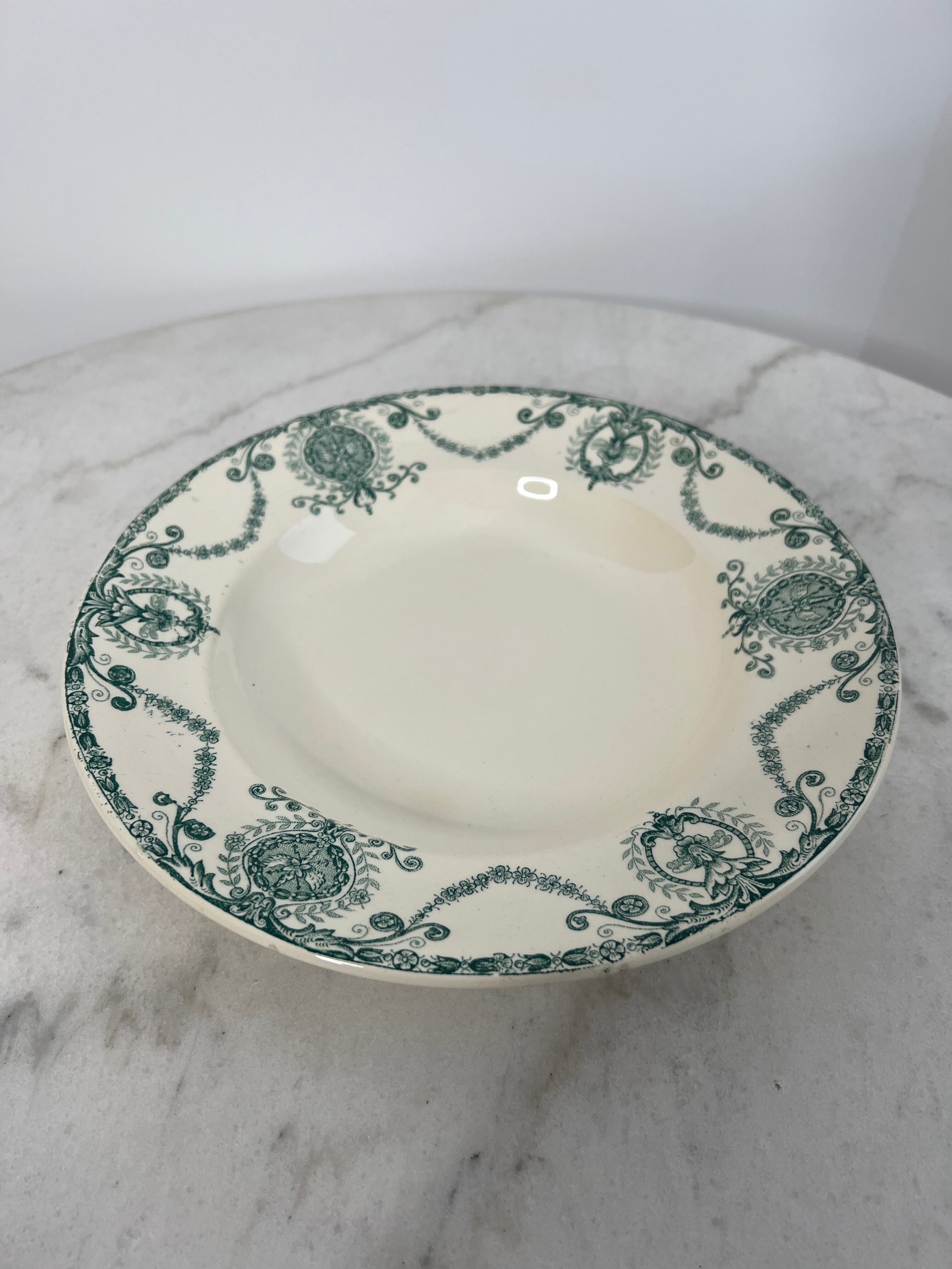 Terre de Fer hollow plate - Pierrefonds company