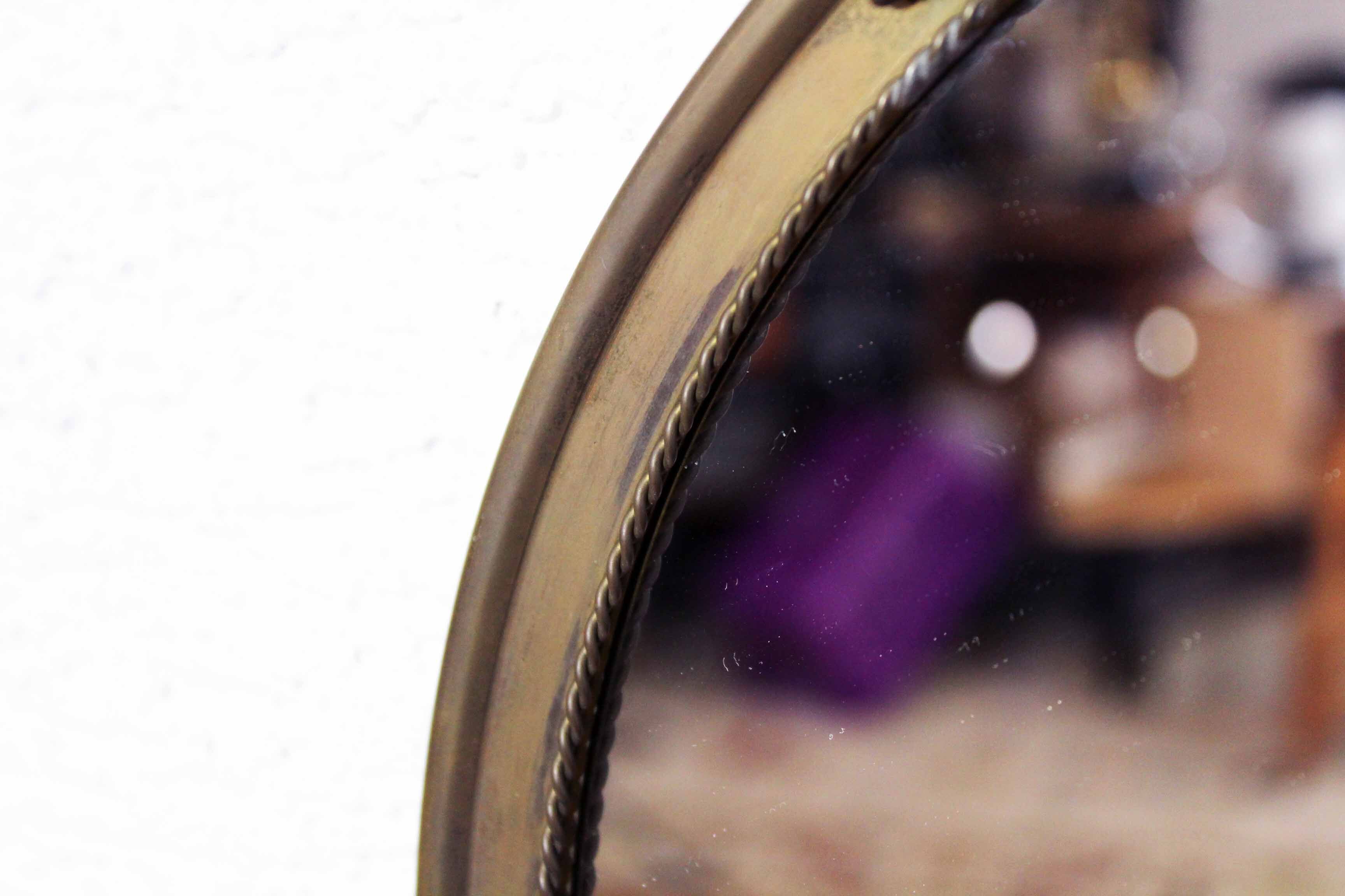 Round mirror, brass frame with décor 37x37cm