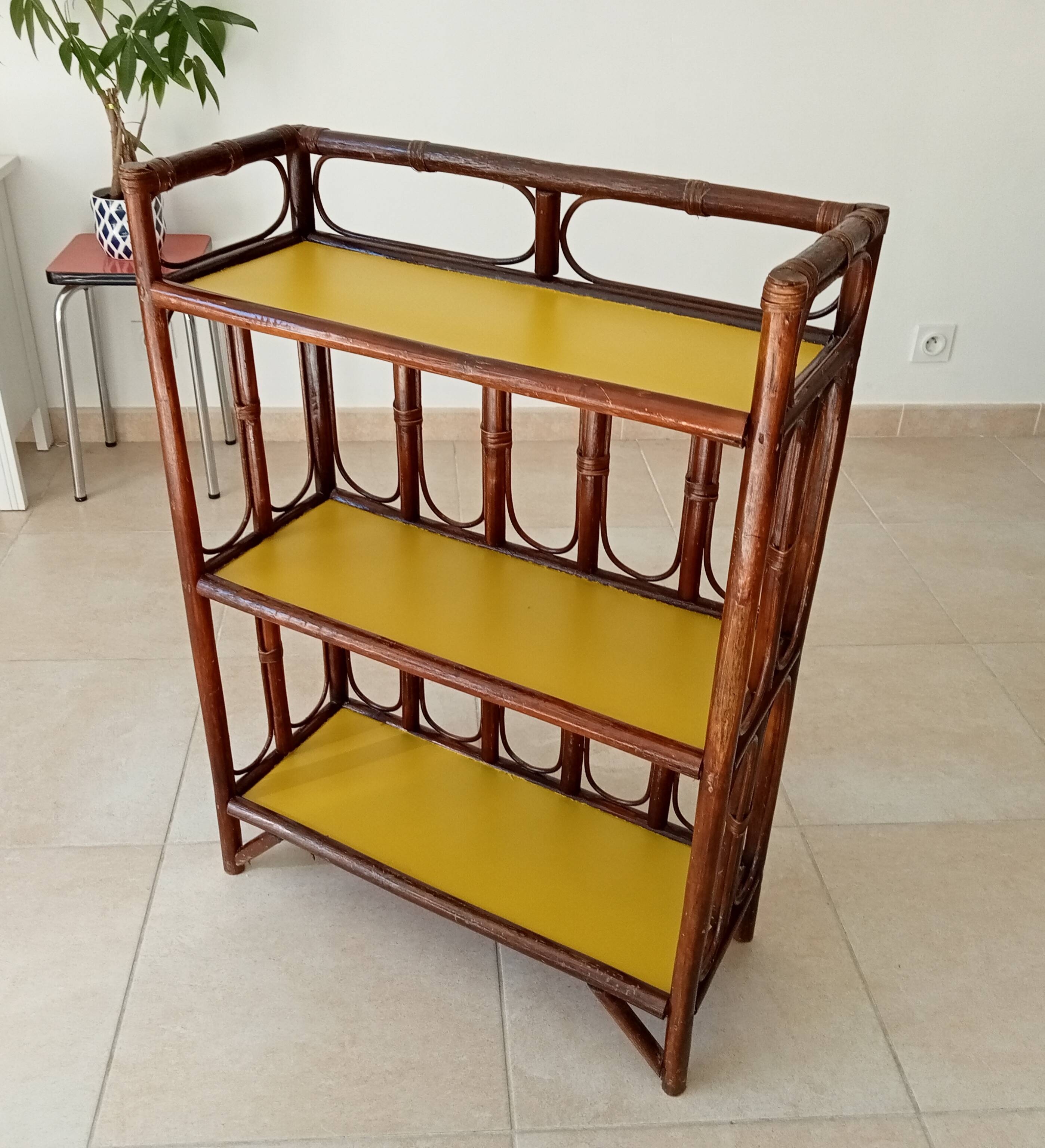 Vintage library shelf in bamboo and rattan 60s/70s