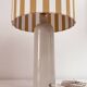 Lampe grès et abat-jour rayé