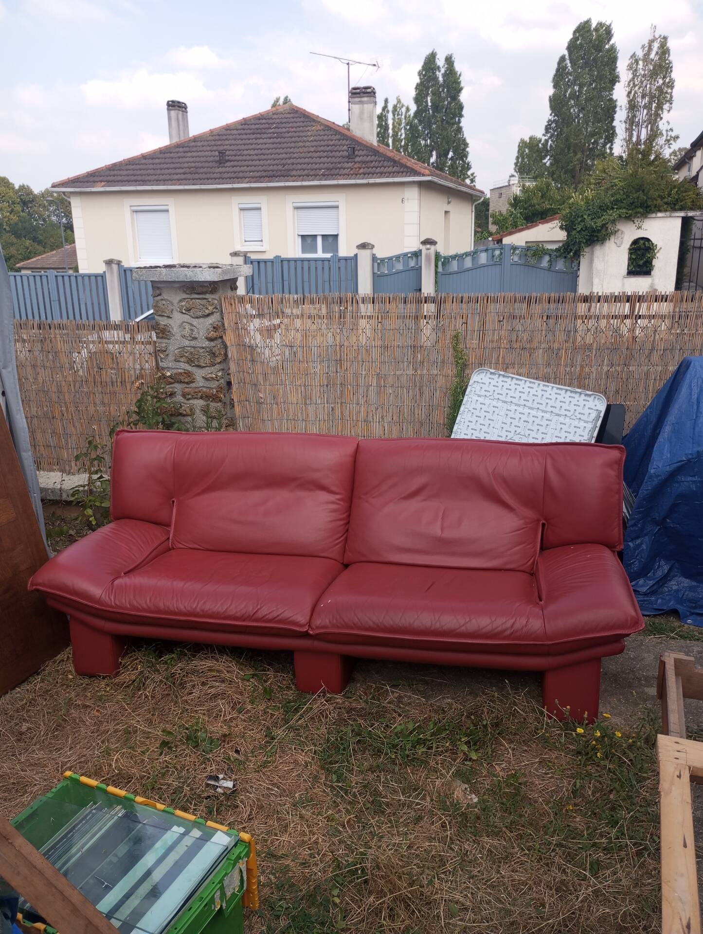Italian 3-seater sofa in the style of Nicoletti Salotti.