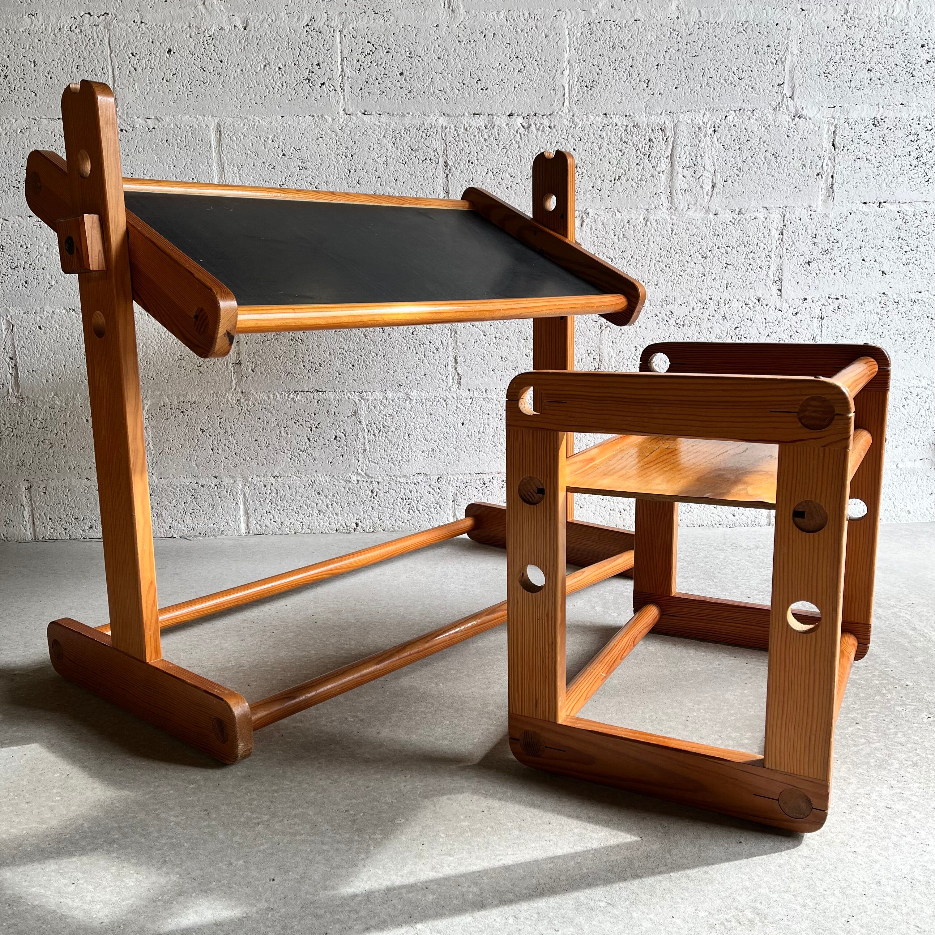 Evolutionary children's desk and its 70s chair