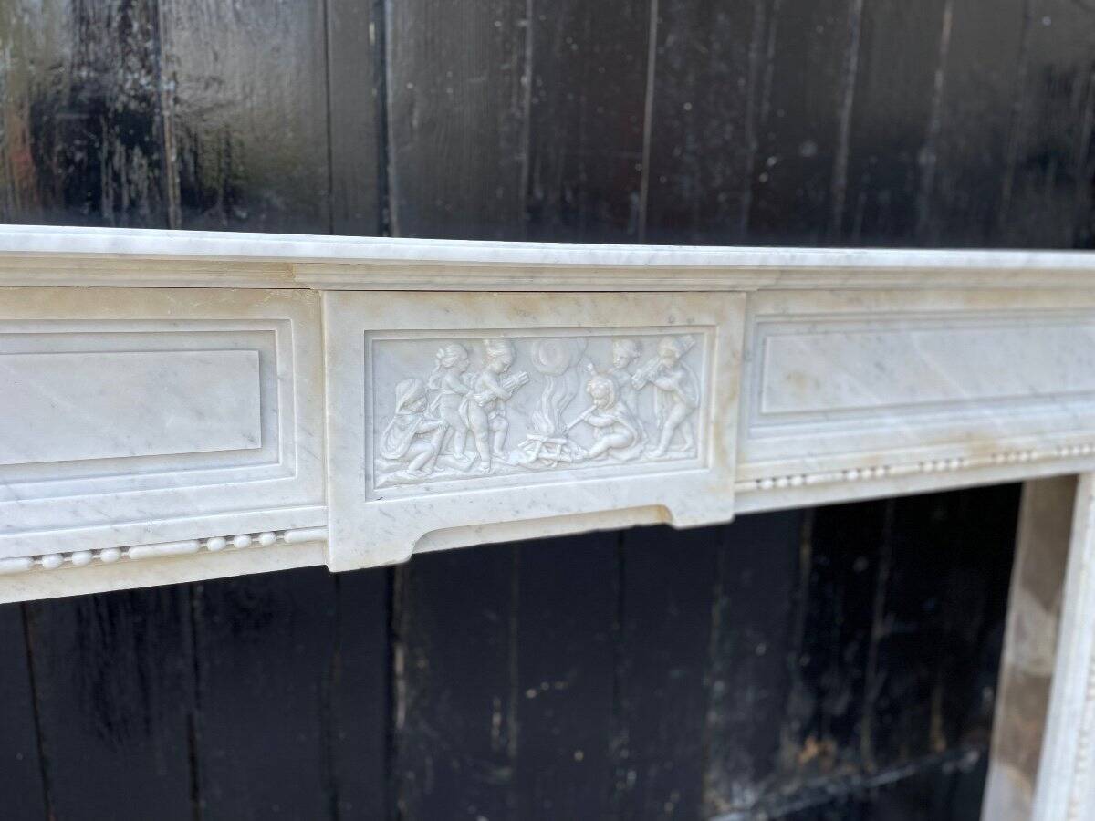 Louis XVI fireplace in Carrara marble