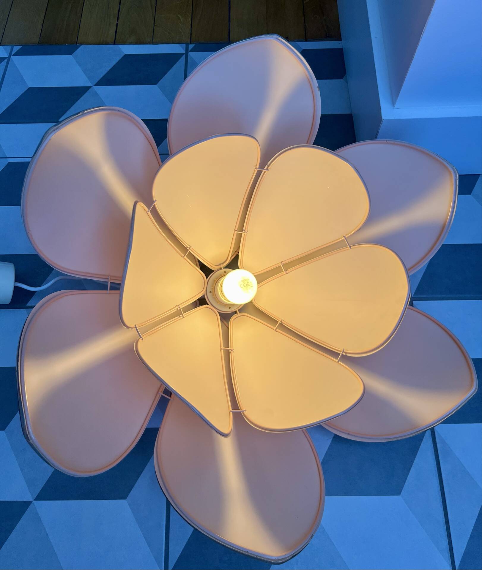 XL "flower" suspension from the 1980s
