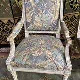 Paire de fauteuils cabriolets de style Louis XVI