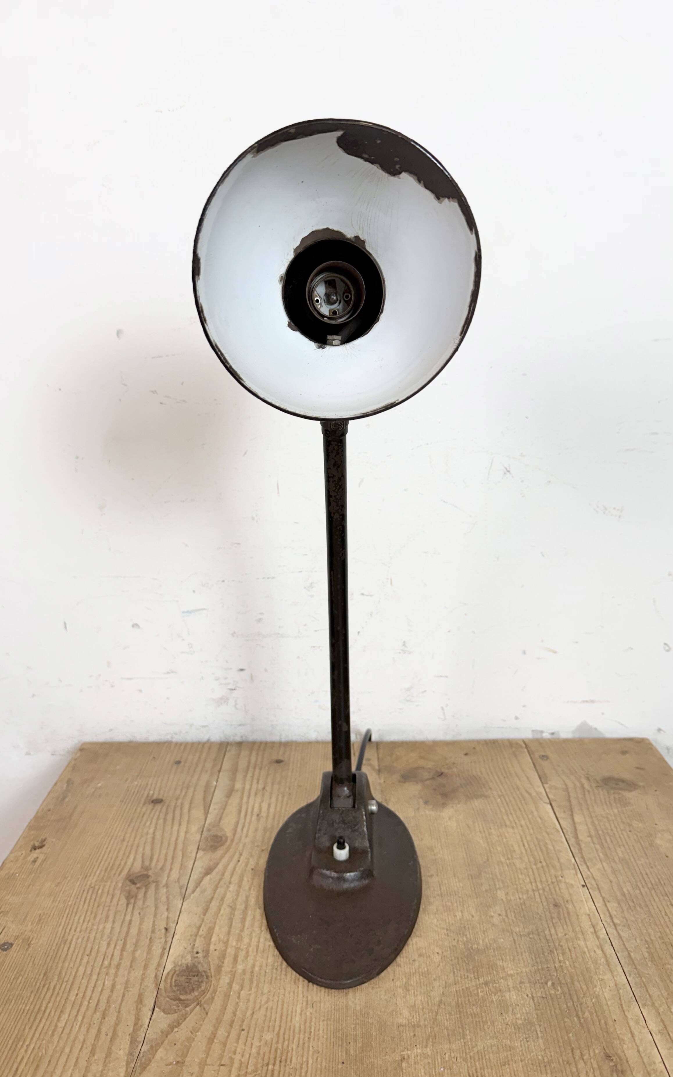 Industrial Black Enamel Bauhaus Desk Lamp, 1930s