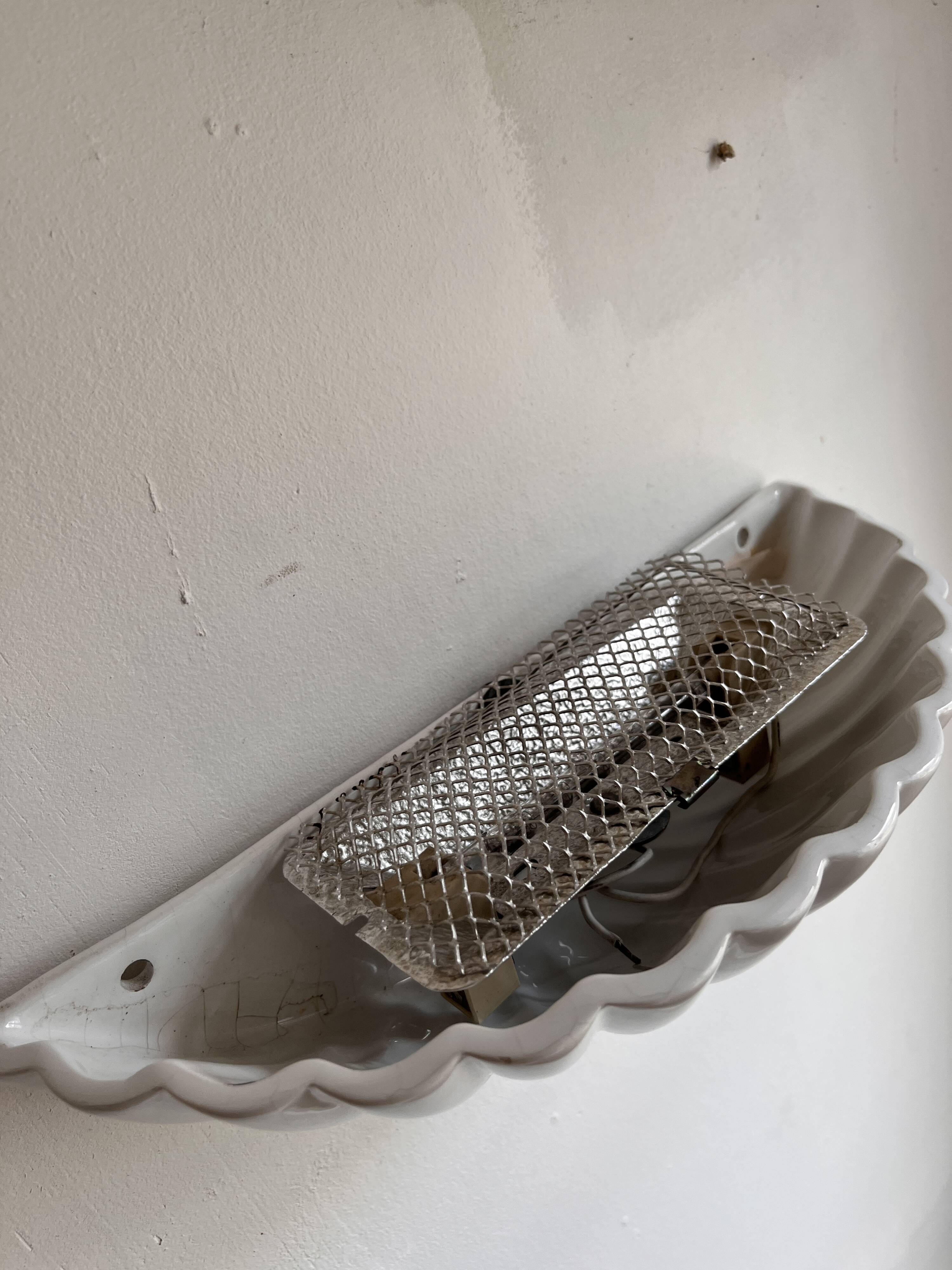 Shell-shaped ceramic wall light Italian