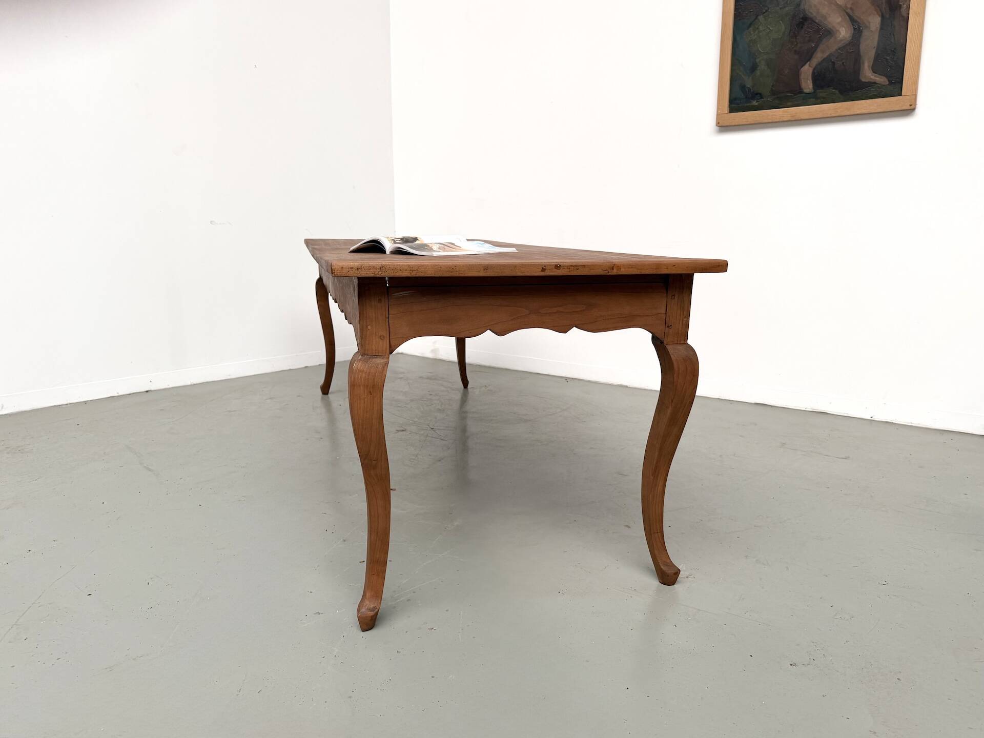 Grande table de ferme en merisier massif des années 1900